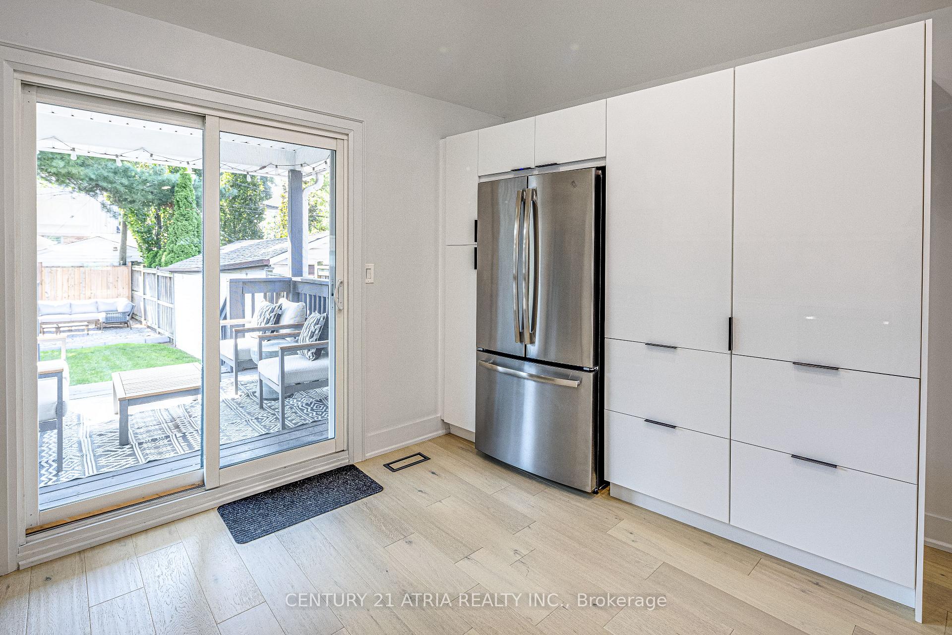 Photo 12 of 458 Donlands Avenue, Toronto, East York — HOMEH