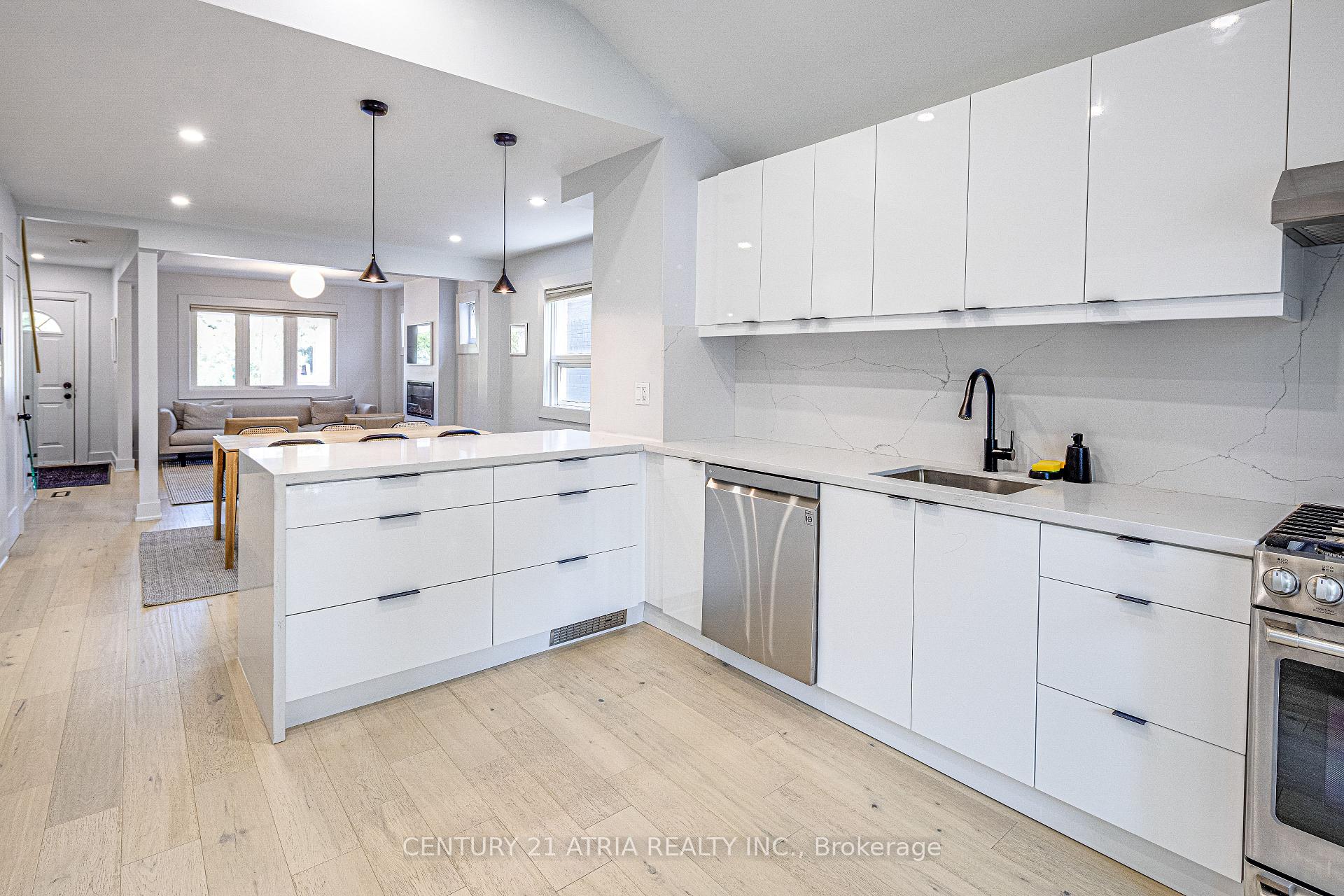 Photo 18 of 458 Donlands Avenue, Toronto, East York — HOMEH