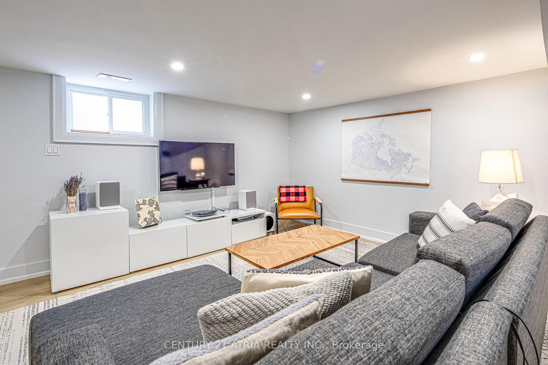 Photo 20 of 458 Donlands Avenue, Toronto, East York — HOMEH