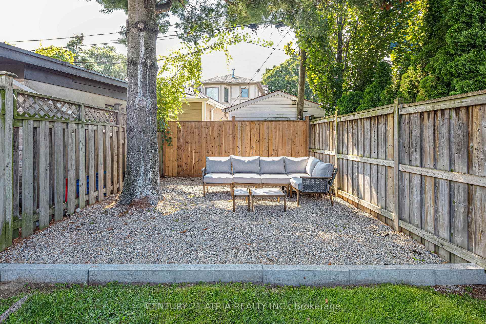 Photo 33 of 458 Donlands Avenue, Toronto, East York — HOMEH