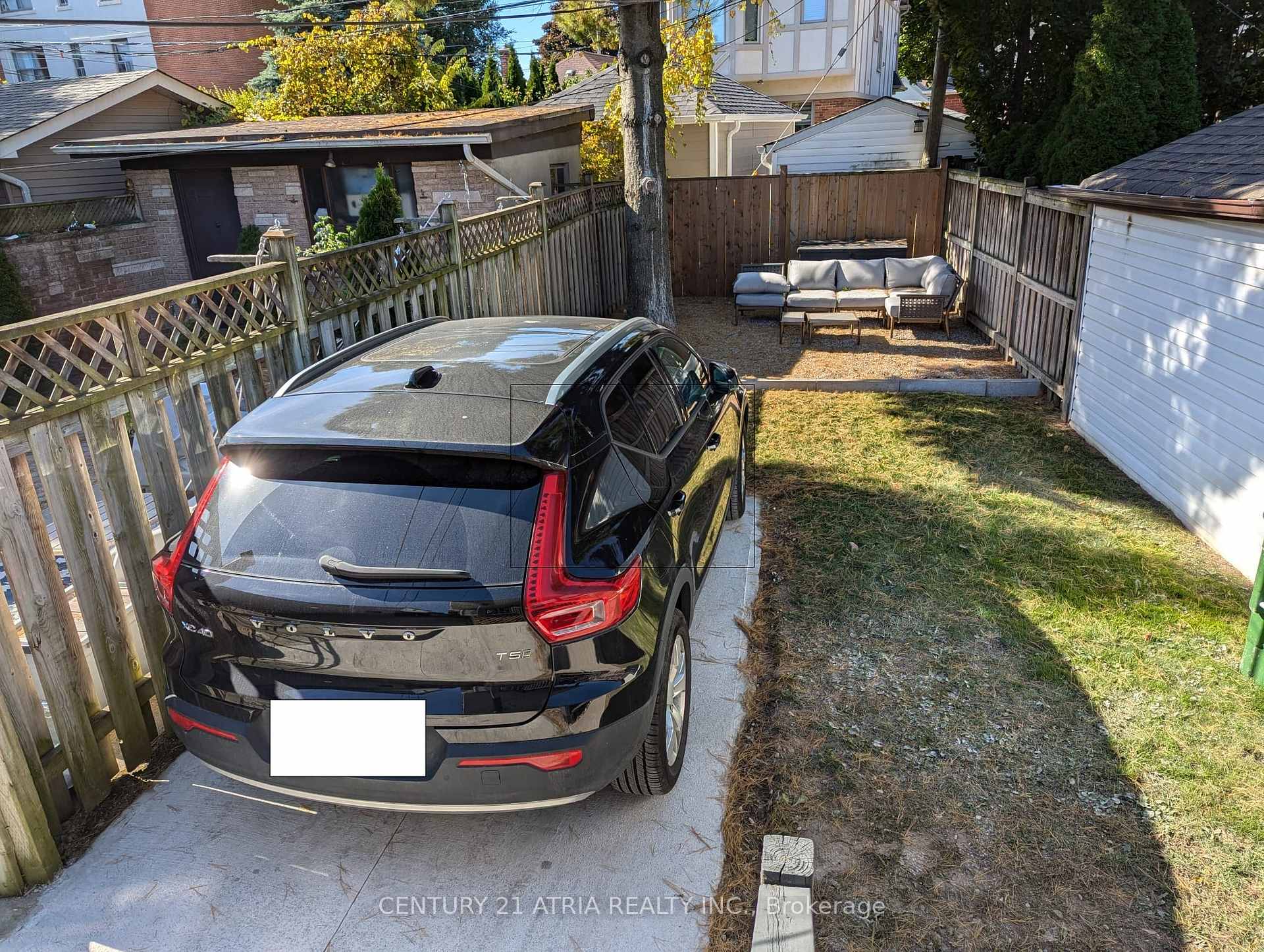 Photo 25 of 458 Donlands Avenue, Toronto, East York — HOMEH