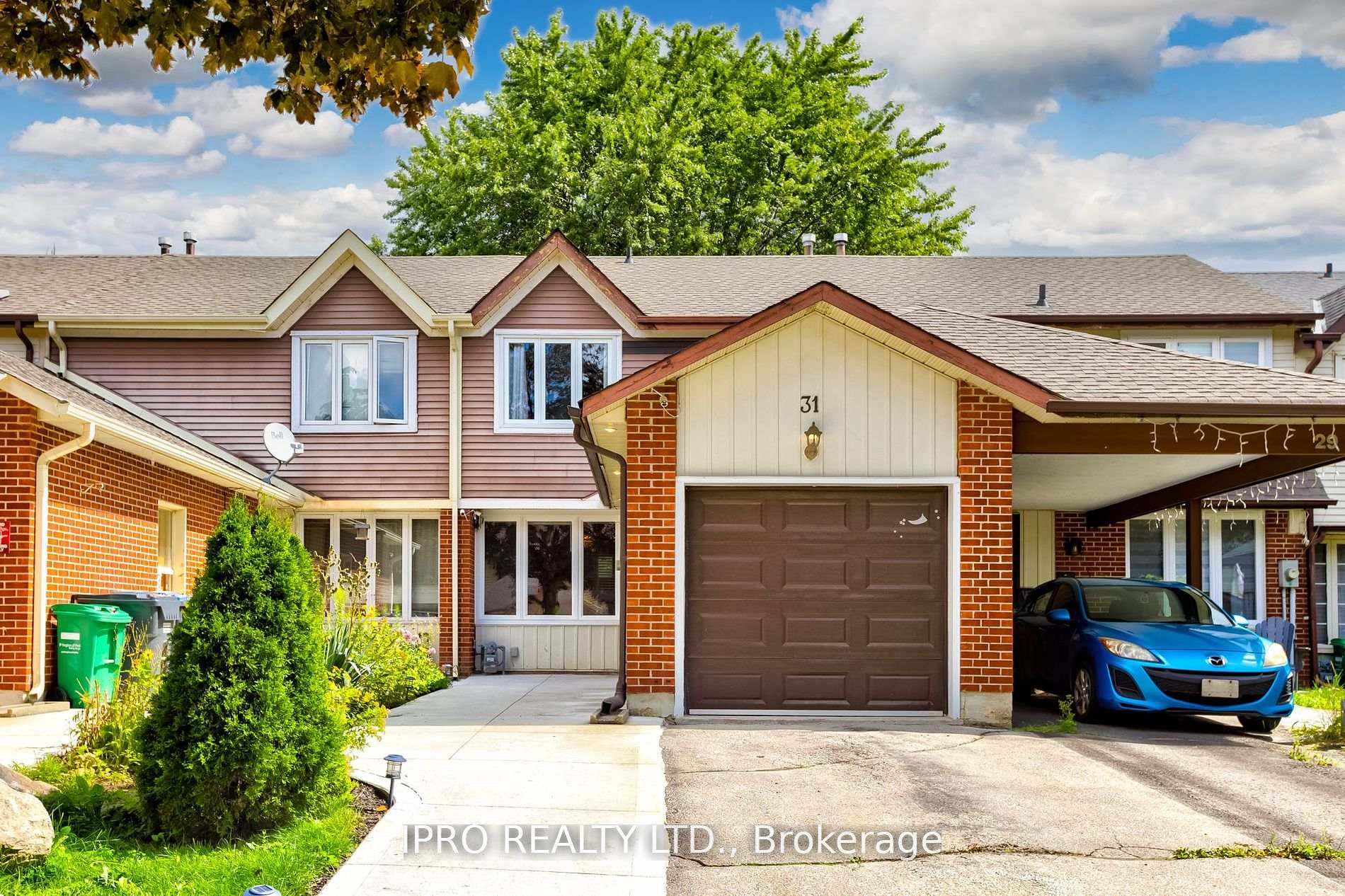 Photo 1 of 31 Barrington Crescent, Brampton, Heart Lake East — HOMEH