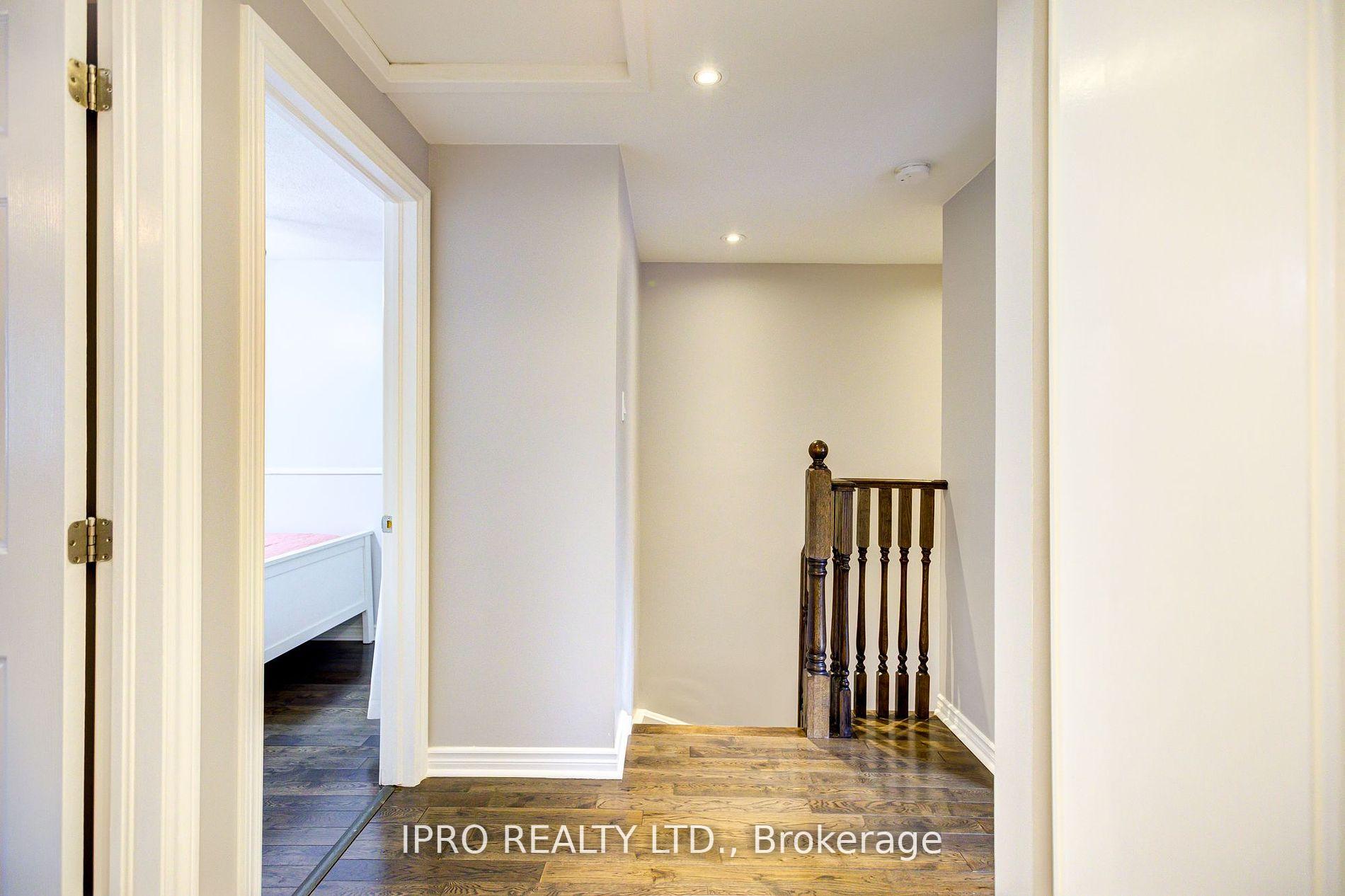 Photo 36 of 31 Barrington Crescent, Brampton, Heart Lake East — HOMEH