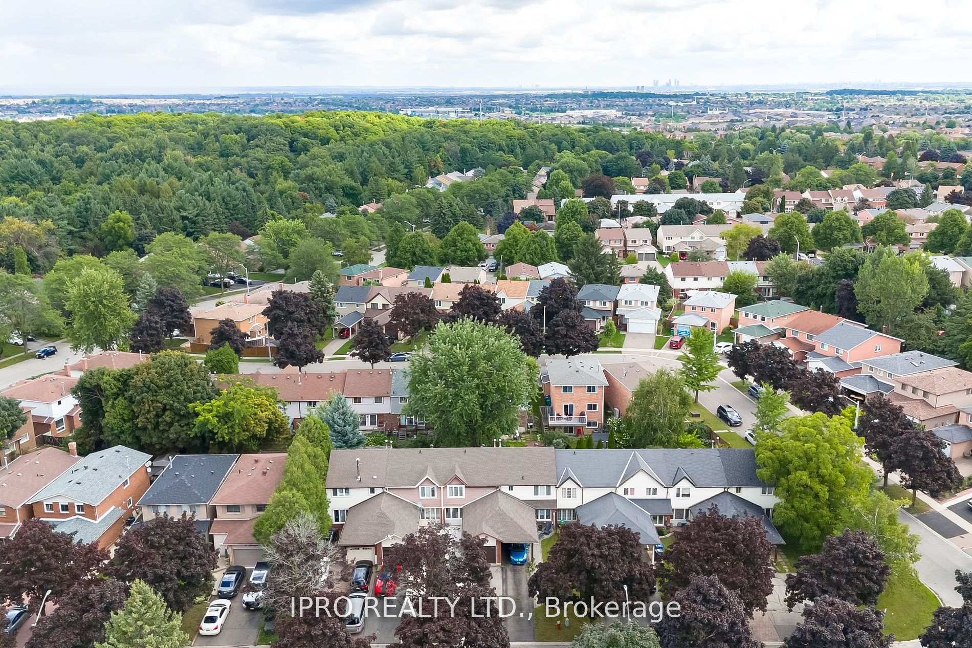 Photo 33 of 31 Barrington Crescent, Brampton, Heart Lake East — HOMEH