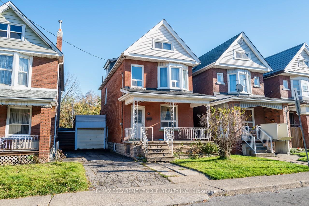 Front of 78 Barnesdale Avenue N