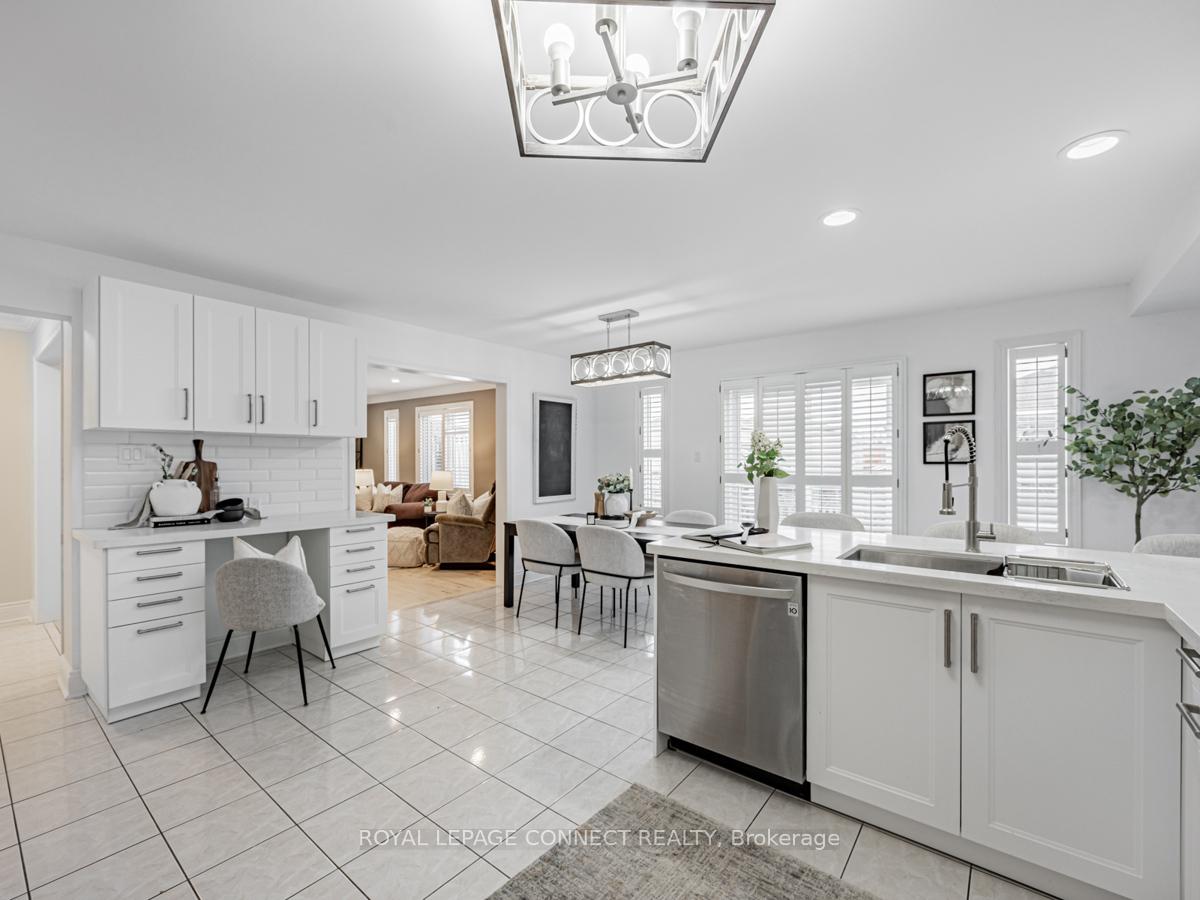 Photo 8 of 203 Fallingbrook Street, Whitby, Pringle Creek — HOMEH