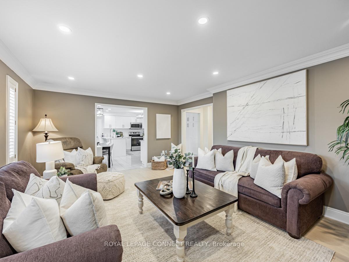 Photo 14 of 203 Fallingbrook Street, Whitby, Pringle Creek — HOMEH
