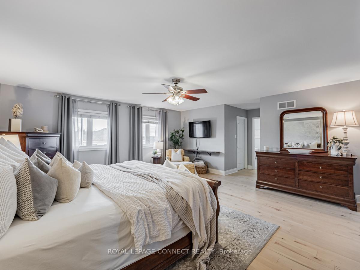 Photo 34 of 203 Fallingbrook Street, Whitby, Pringle Creek — HOMEH
