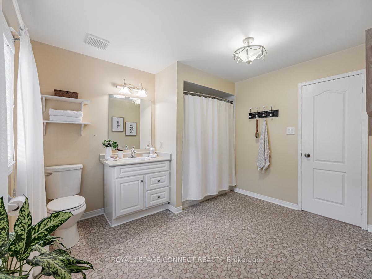 Photo 20 of 203 Fallingbrook Street, Whitby, Pringle Creek — HOMEH