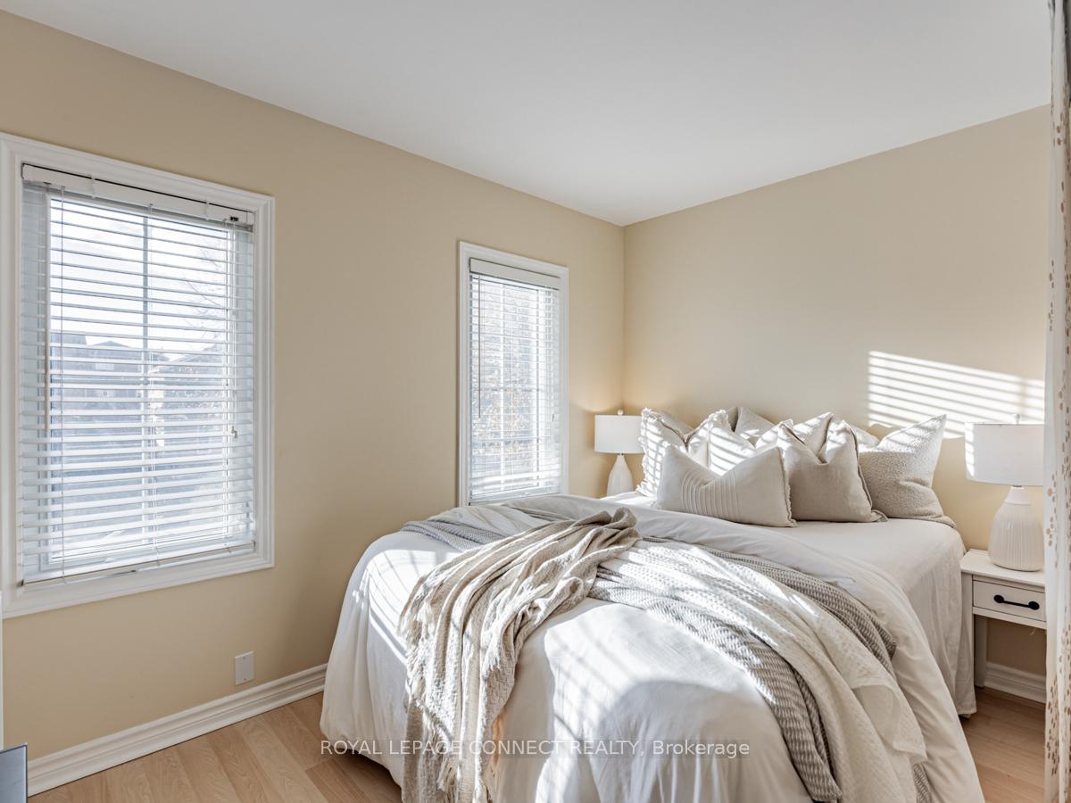 Photo 16 of 203 Fallingbrook Street, Whitby, Pringle Creek — HOMEH