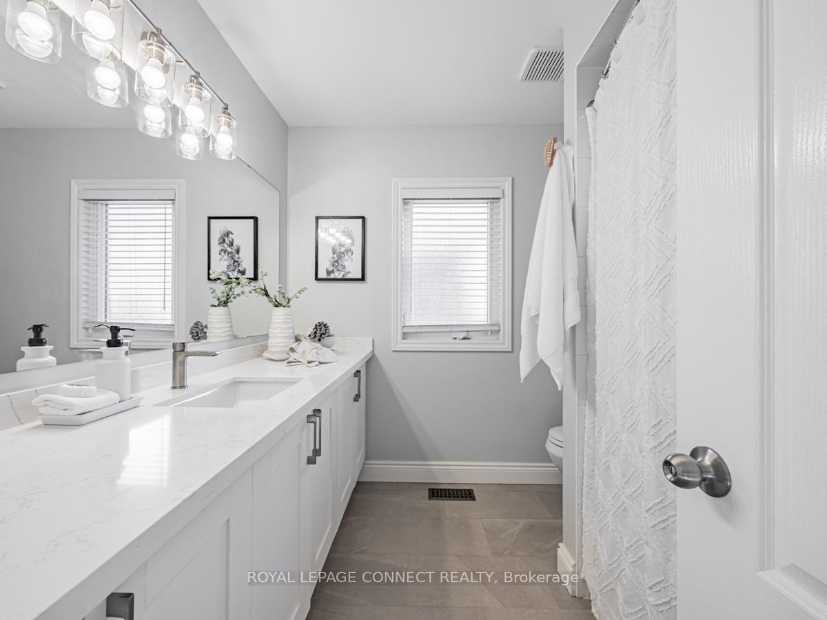 Photo 19 of 203 Fallingbrook Street, Whitby, Pringle Creek — HOMEH