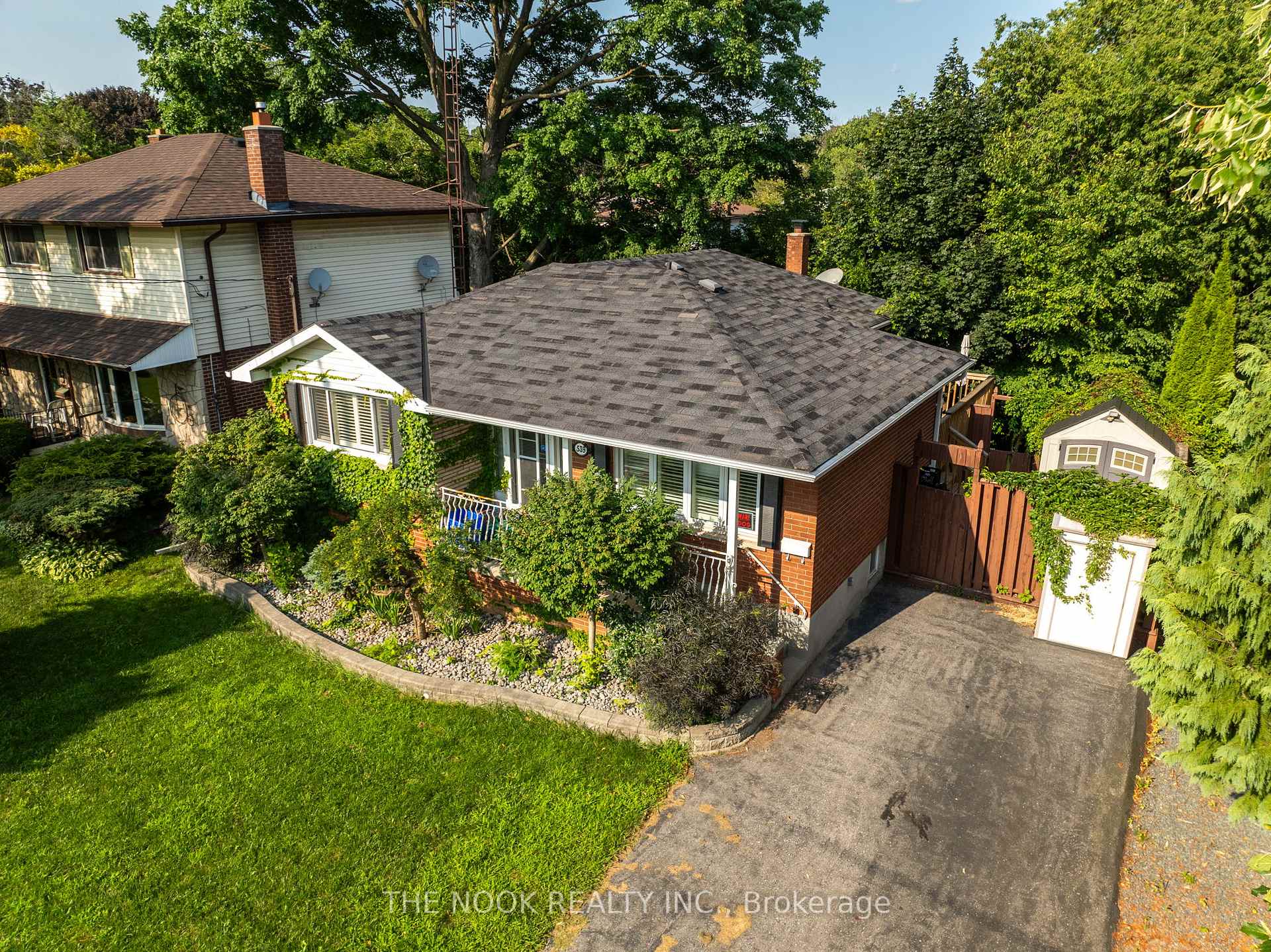 Front of 539 Brentwood Avenue