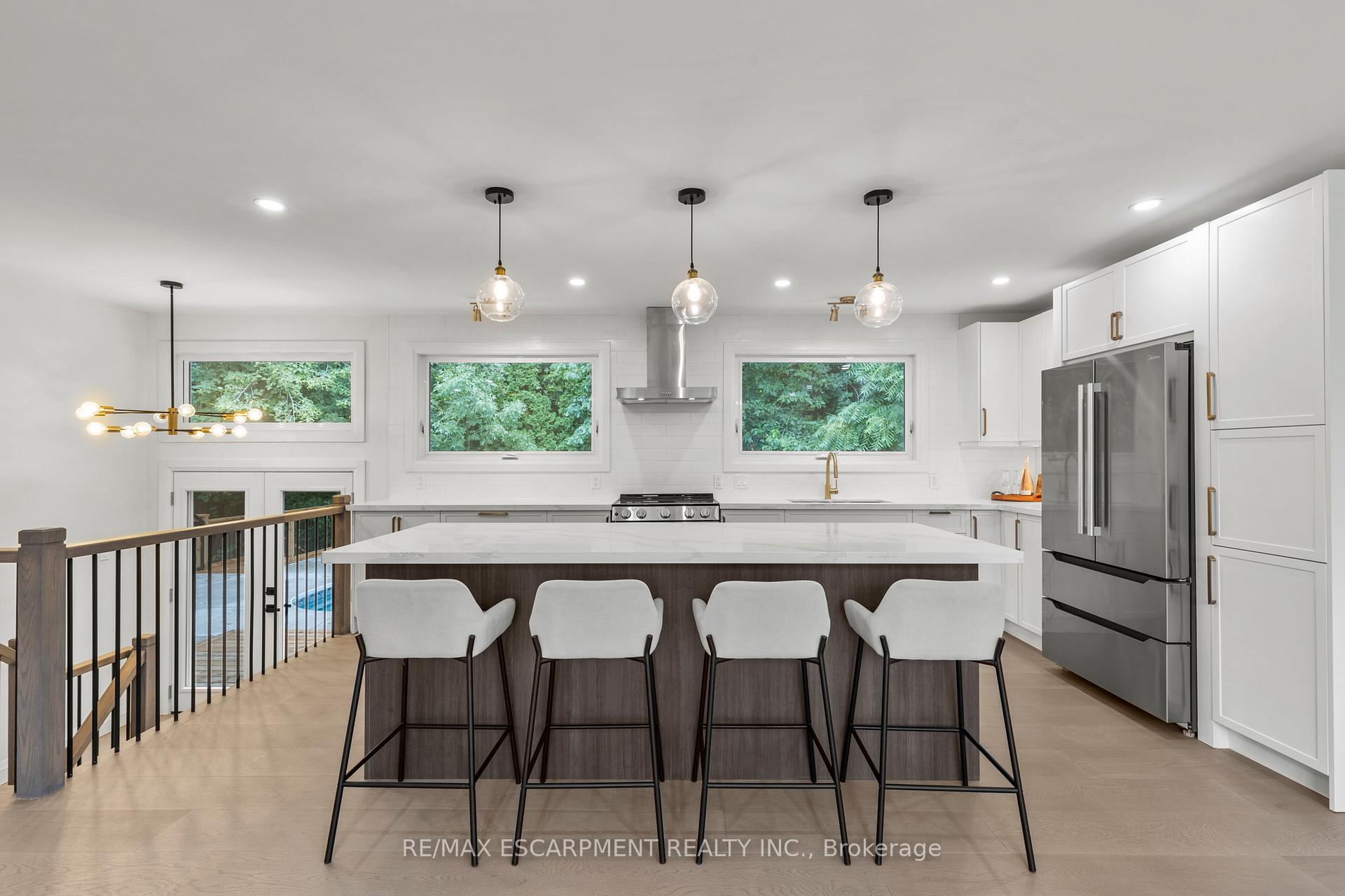 Photo 11 of 36 Spring Garden Boulevard, St. Catharines, Lakeshore — HOMEH