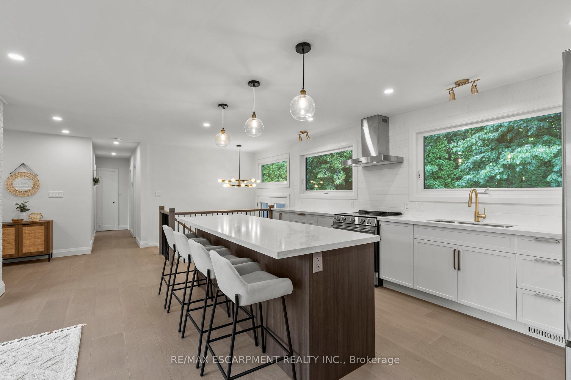 Photo 7 of 36 Spring Garden Boulevard, St. Catharines, Lakeshore — HOMEH