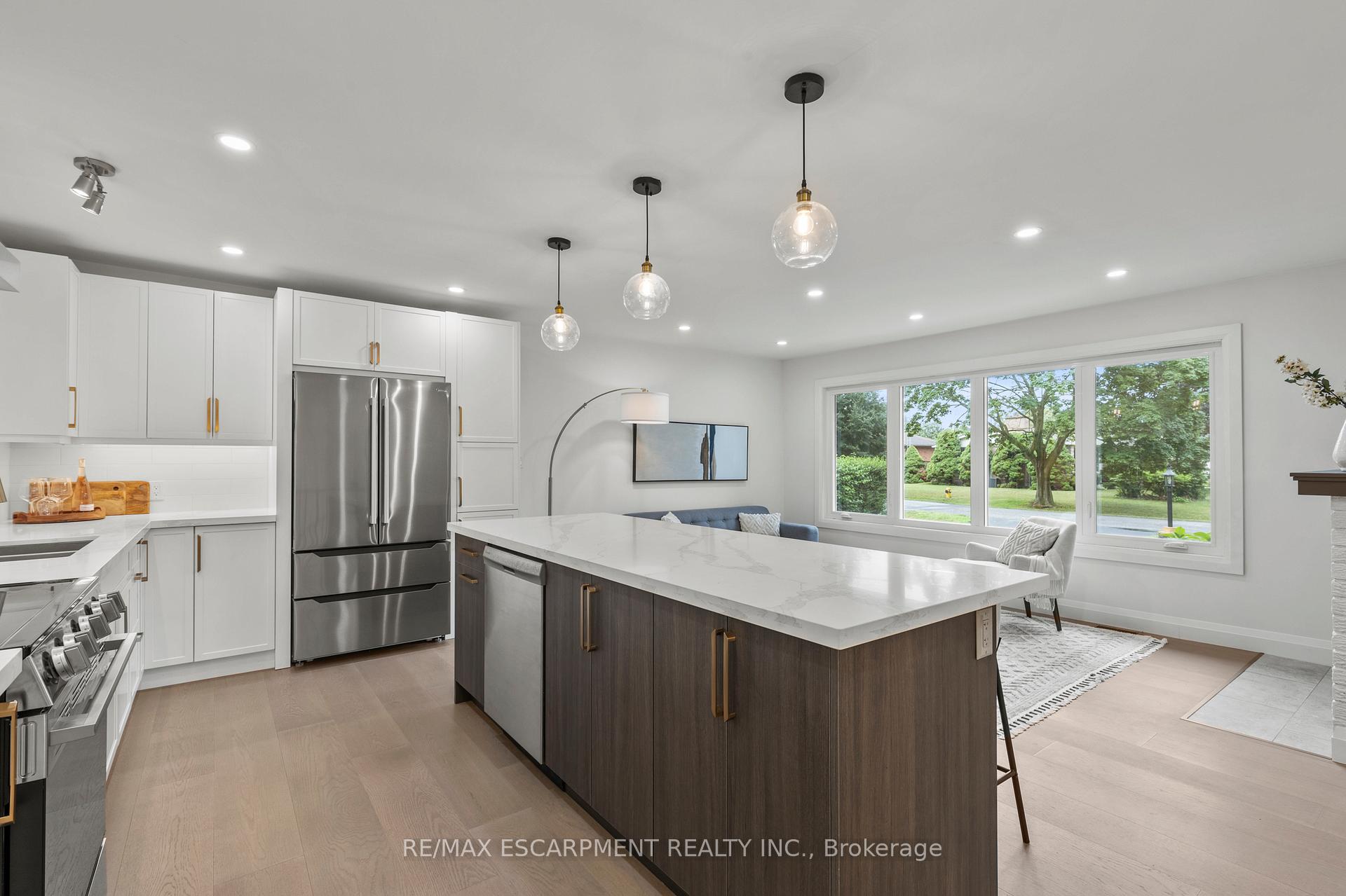Photo 10 of 36 Spring Garden Boulevard, St. Catharines, Lakeshore — HOMEH