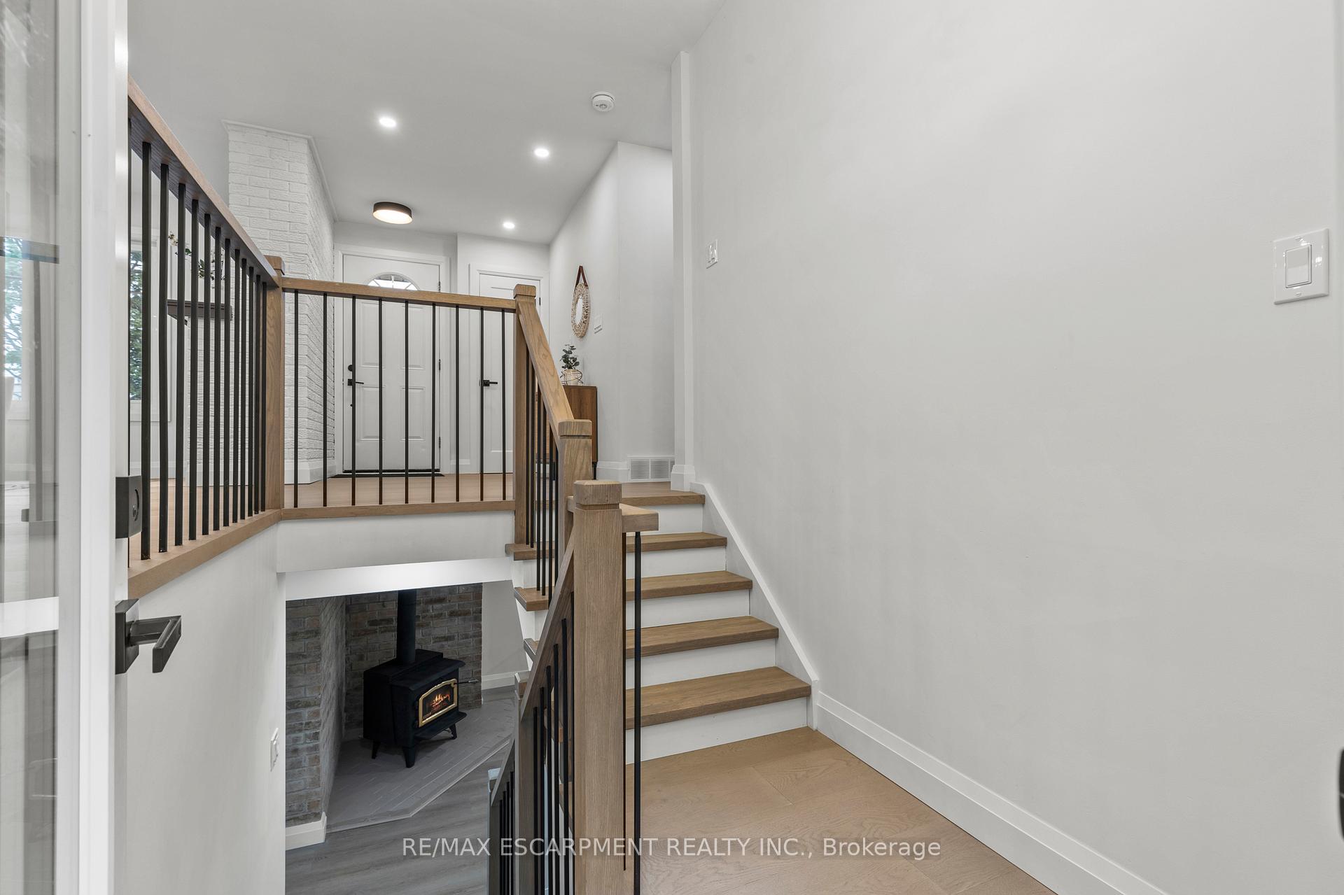 Photo 27 of 36 Spring Garden Boulevard, St. Catharines, Lakeshore — HOMEH