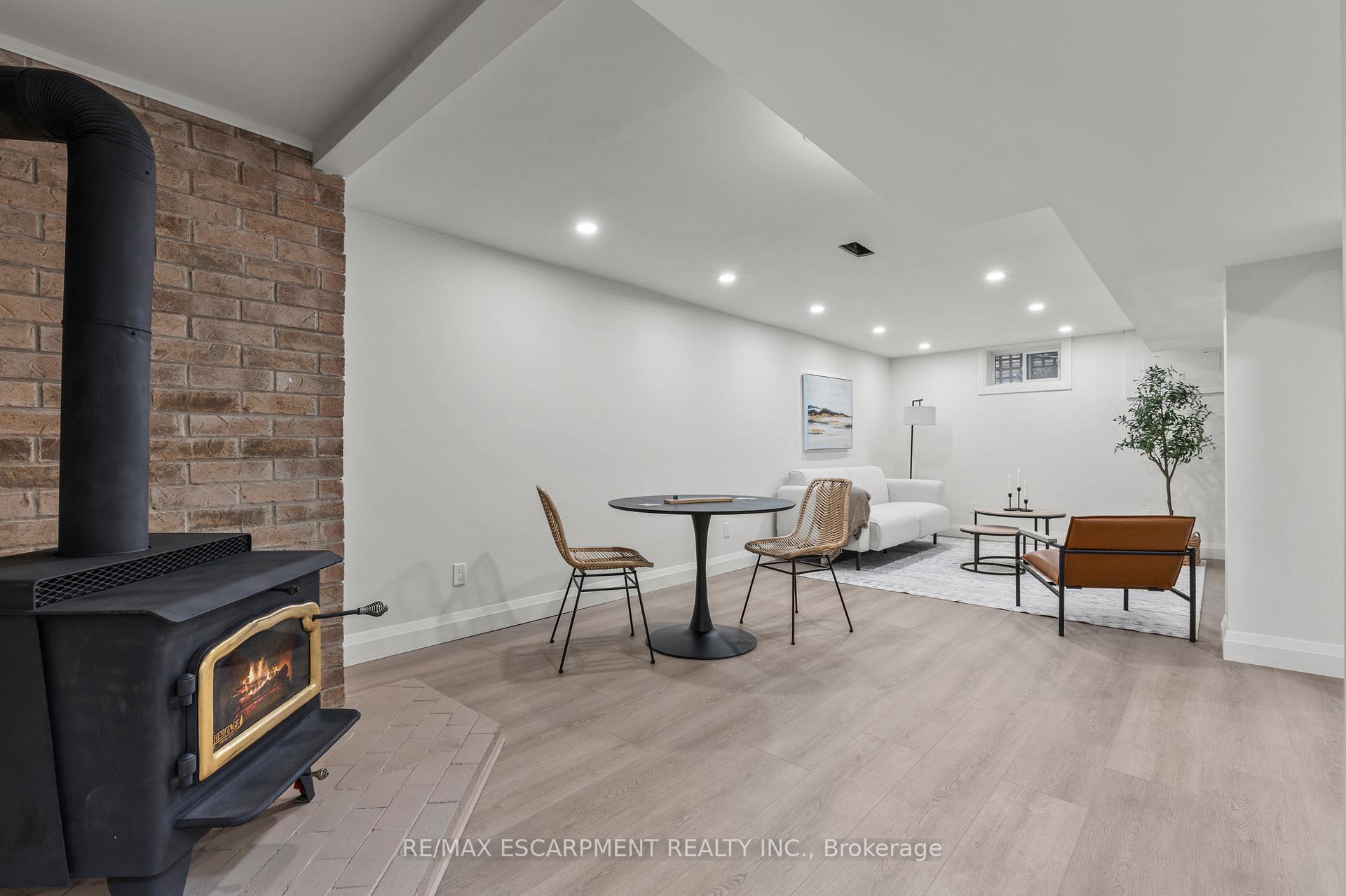 Photo 20 of 36 Spring Garden Boulevard, St. Catharines, Lakeshore — HOMEH