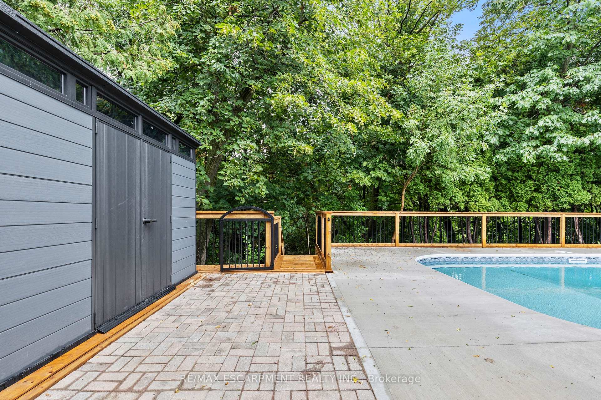 Photo 38 of 36 Spring Garden Boulevard, St. Catharines, Lakeshore — HOMEH