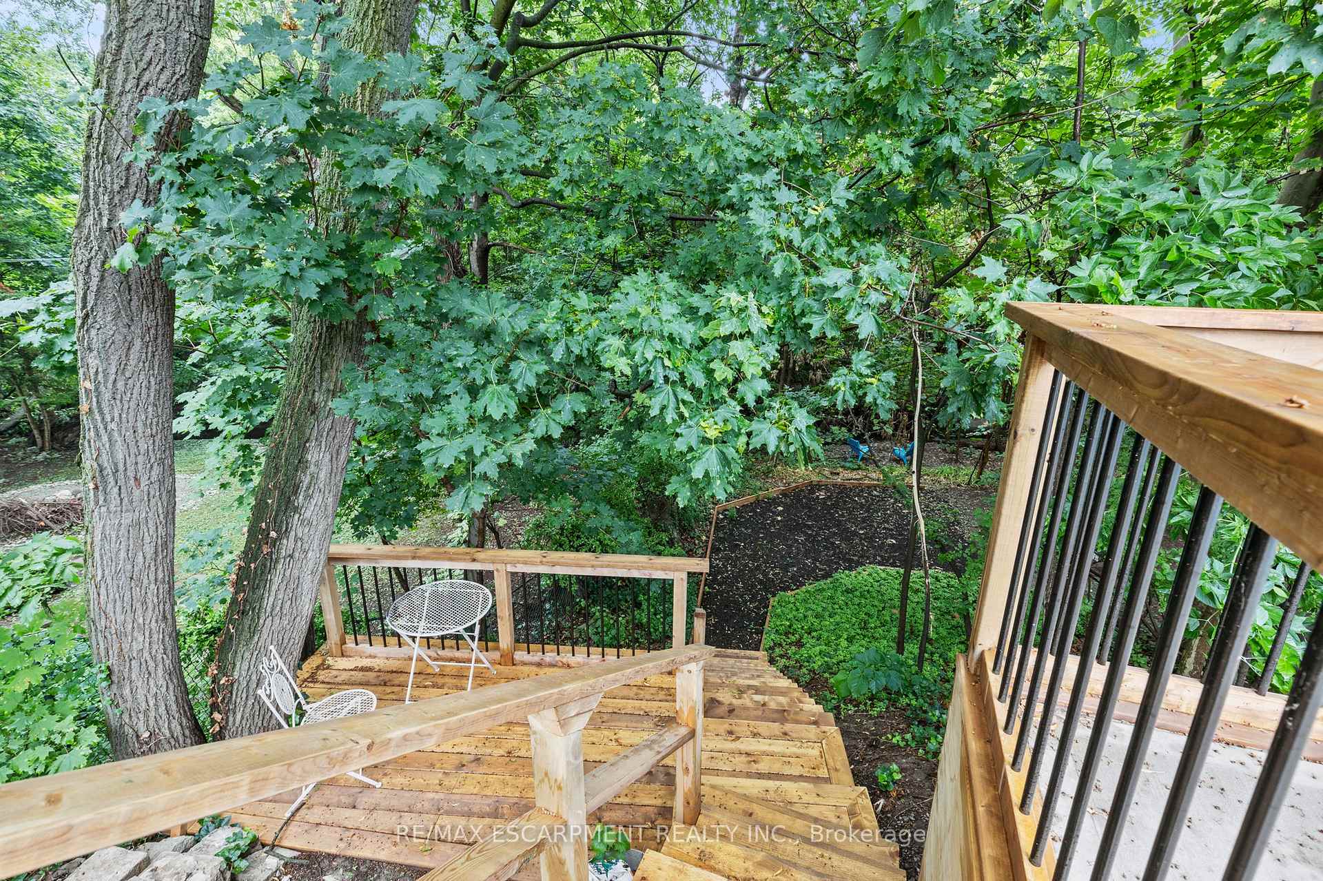 Photo 32 of 36 Spring Garden Boulevard, St. Catharines, Lakeshore — HOMEH