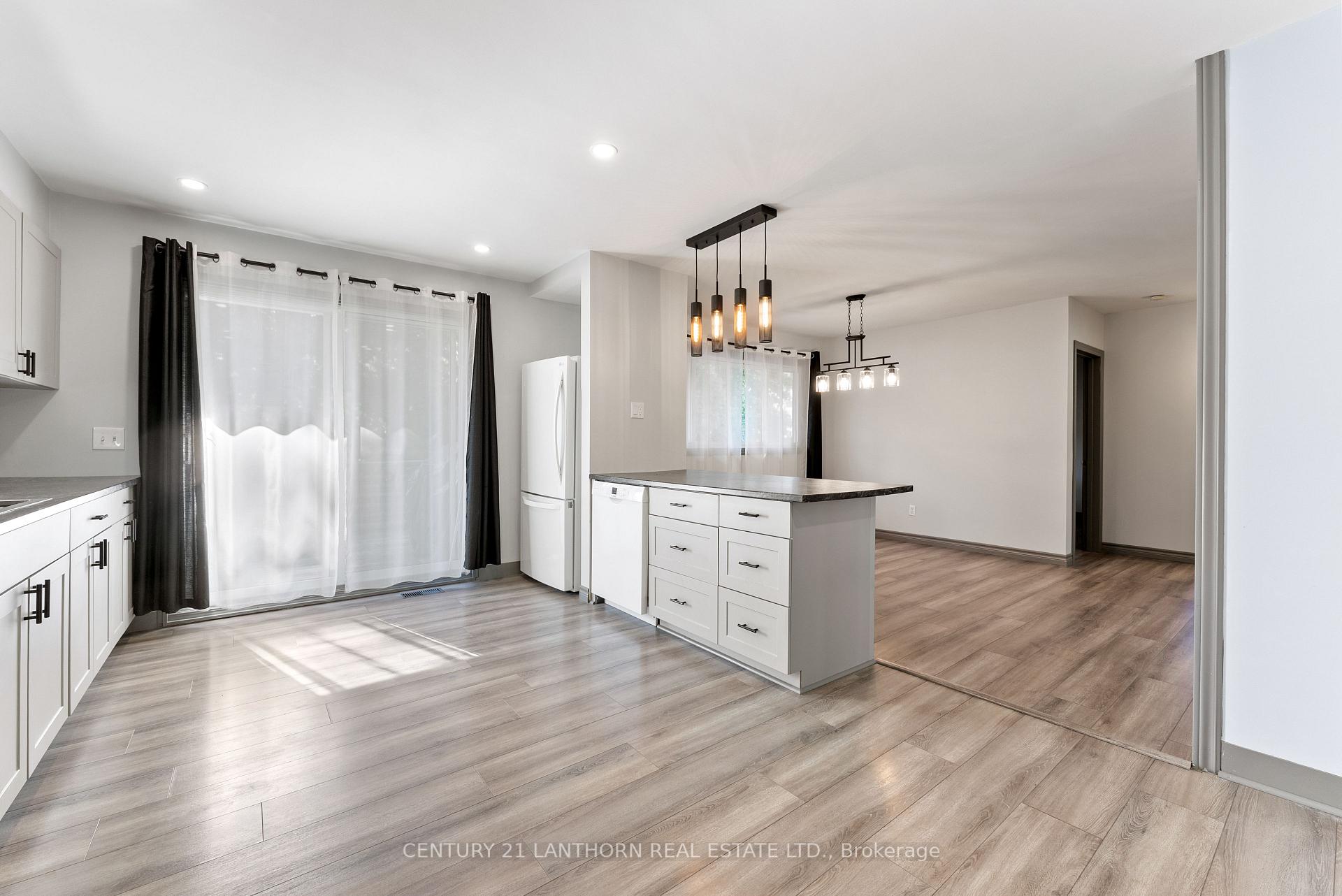 Photo 10 of 59 Nicholas Street, Quinte West, Trenton Ward — HOMEH