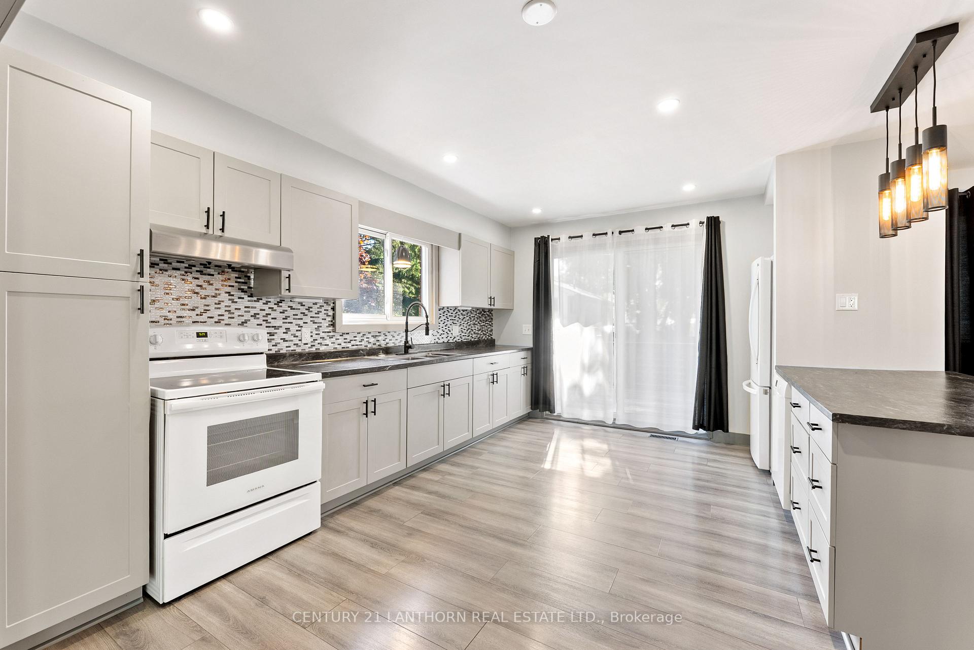 Photo 5 of 59 Nicholas Street, Quinte West, Trenton Ward — HOMEH