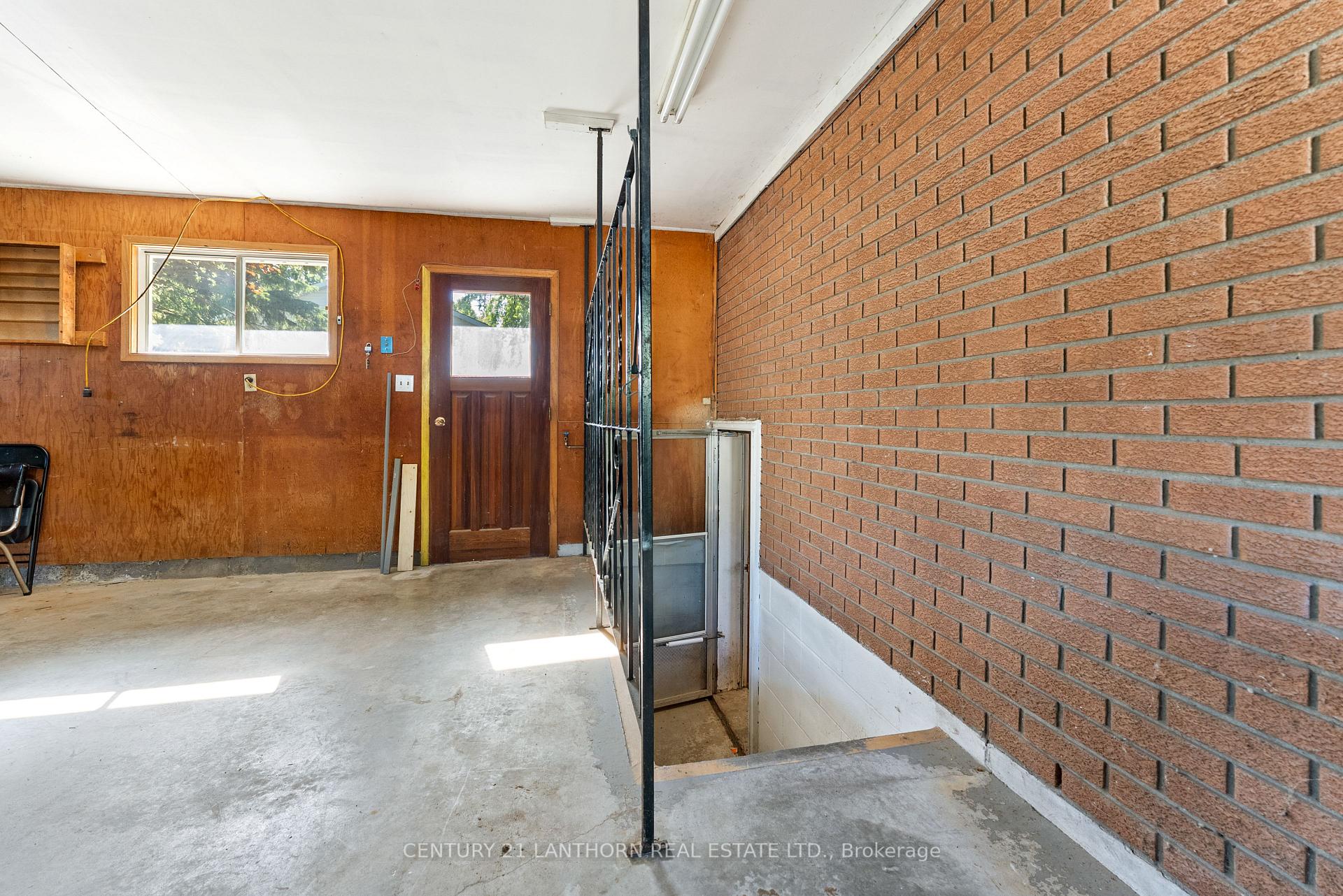 Photo 26 of 59 Nicholas Street, Quinte West, Trenton Ward — HOMEH
