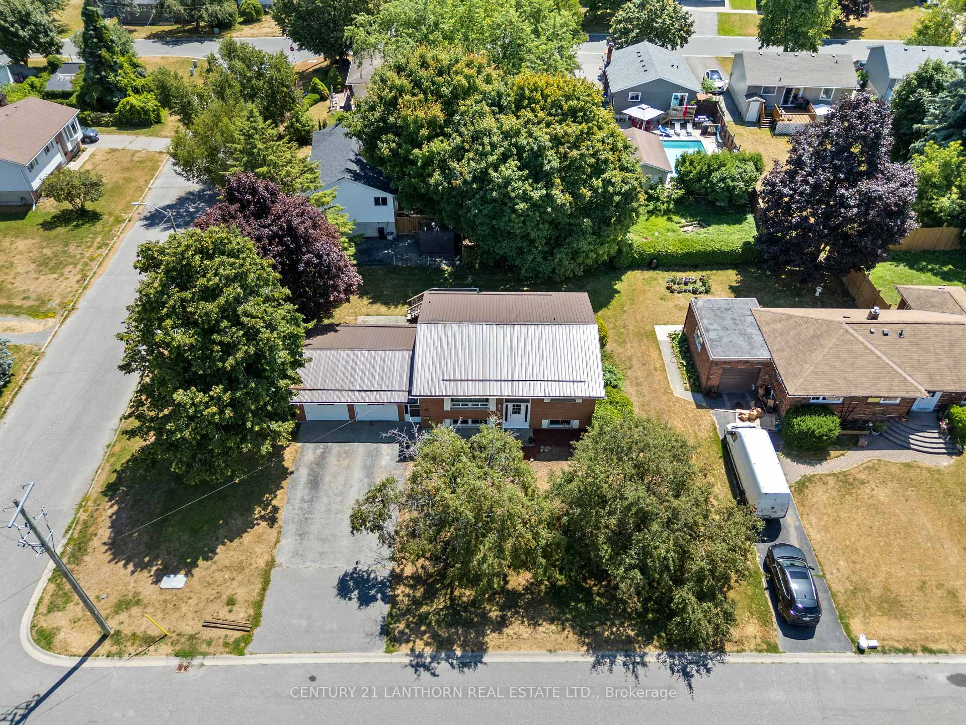 Photo 36 of 59 Nicholas Street, Quinte West, Trenton Ward — HOMEH