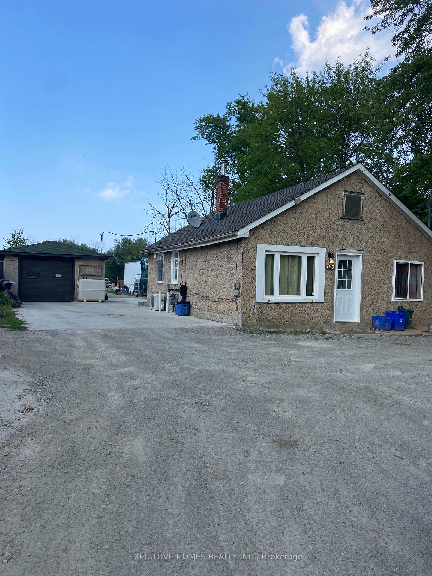 Photo 1 of 793 Barton Street, Hamilton, Stoney Creek — HOMEH