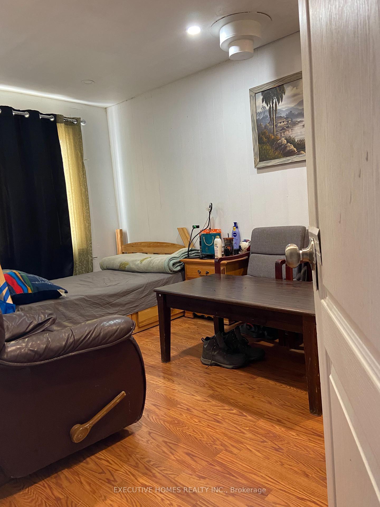 Photo 13 of 793 Barton Street, Hamilton, Stoney Creek — HOMEH