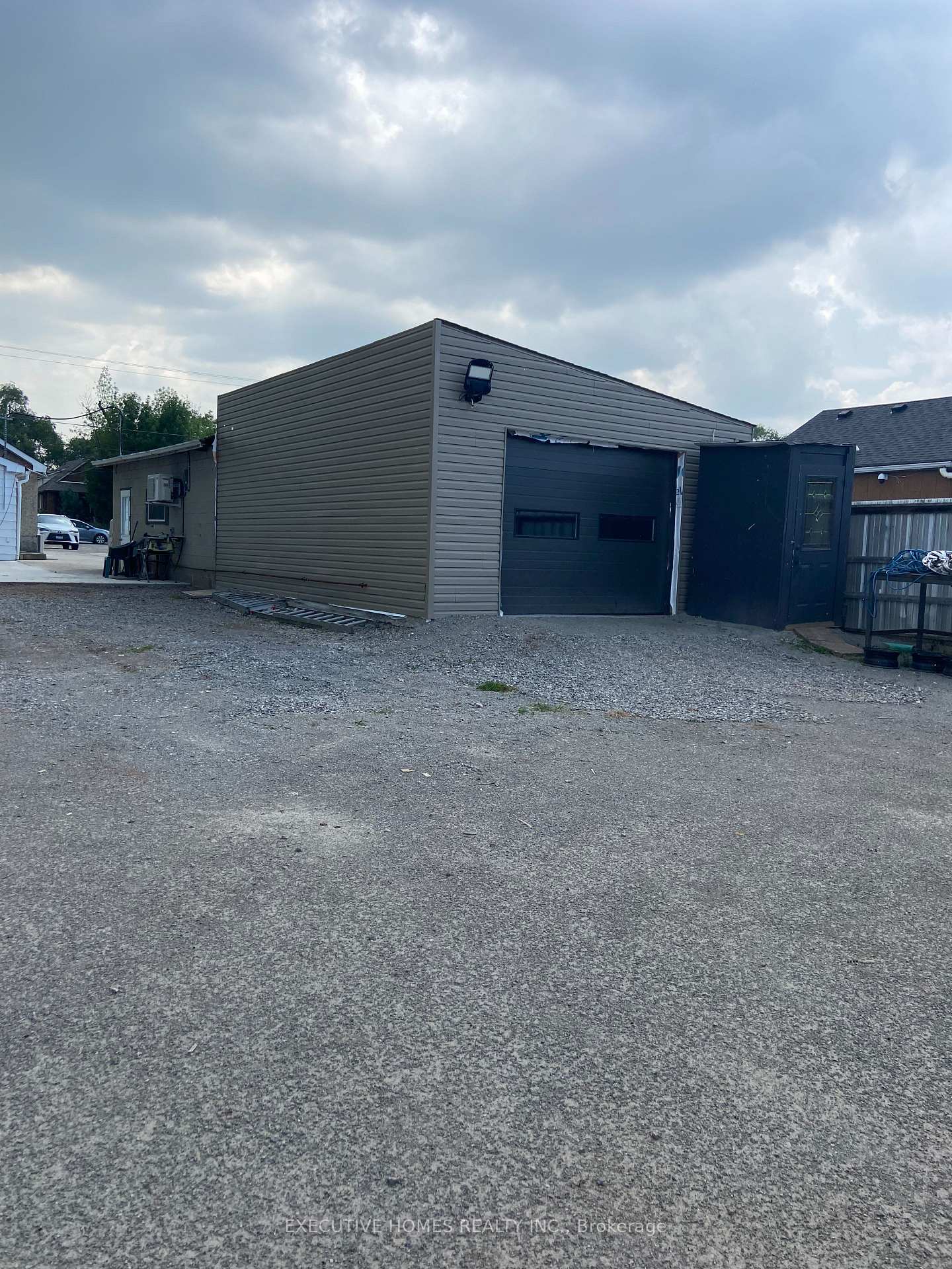 Photo 28 of 793 Barton Street, Hamilton, Stoney Creek — HOMEH