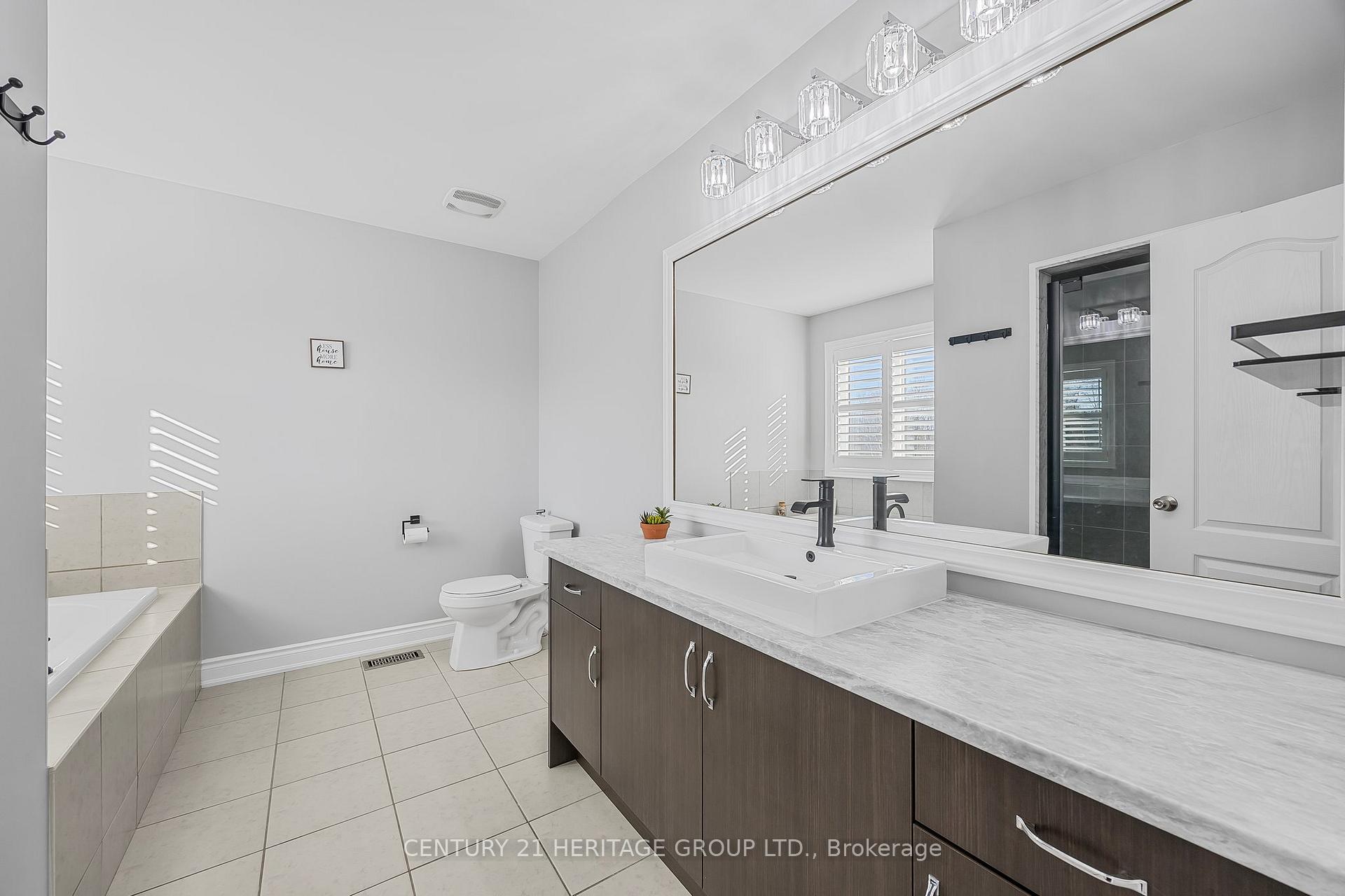 Photo 14 of 1144 Stantin Street, Innisfil, Lefroy — HOMEH