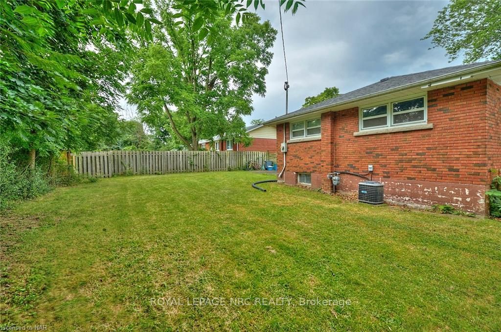Photo 18 of 5 East Hampton Road, St. Catharines, Glendale/Glenridge — HOMEH
