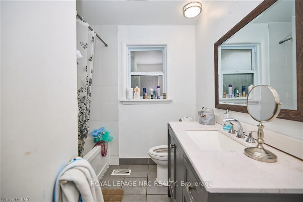Photo 8 of 5 East Hampton Road, St. Catharines, Glendale/Glenridge — HOMEH