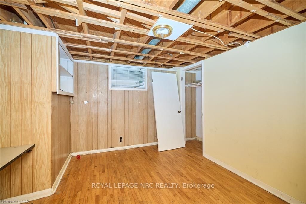 Photo 13 of 5 East Hampton Road, St. Catharines, Glendale/Glenridge — HOMEH