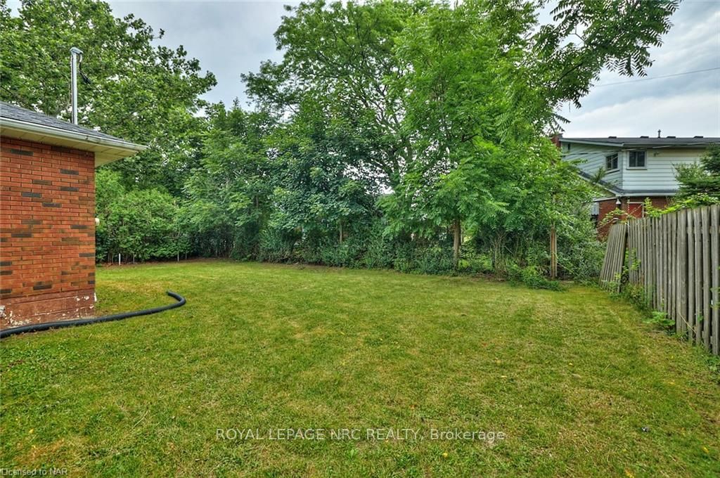 Photo 17 of 5 East Hampton Road, St. Catharines, Glendale/Glenridge — HOMEH