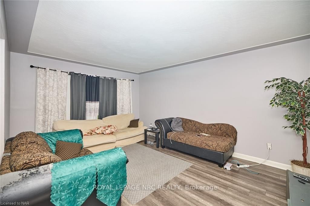 Photo 7 of 5 East Hampton Road, St. Catharines, Glendale/Glenridge — HOMEH