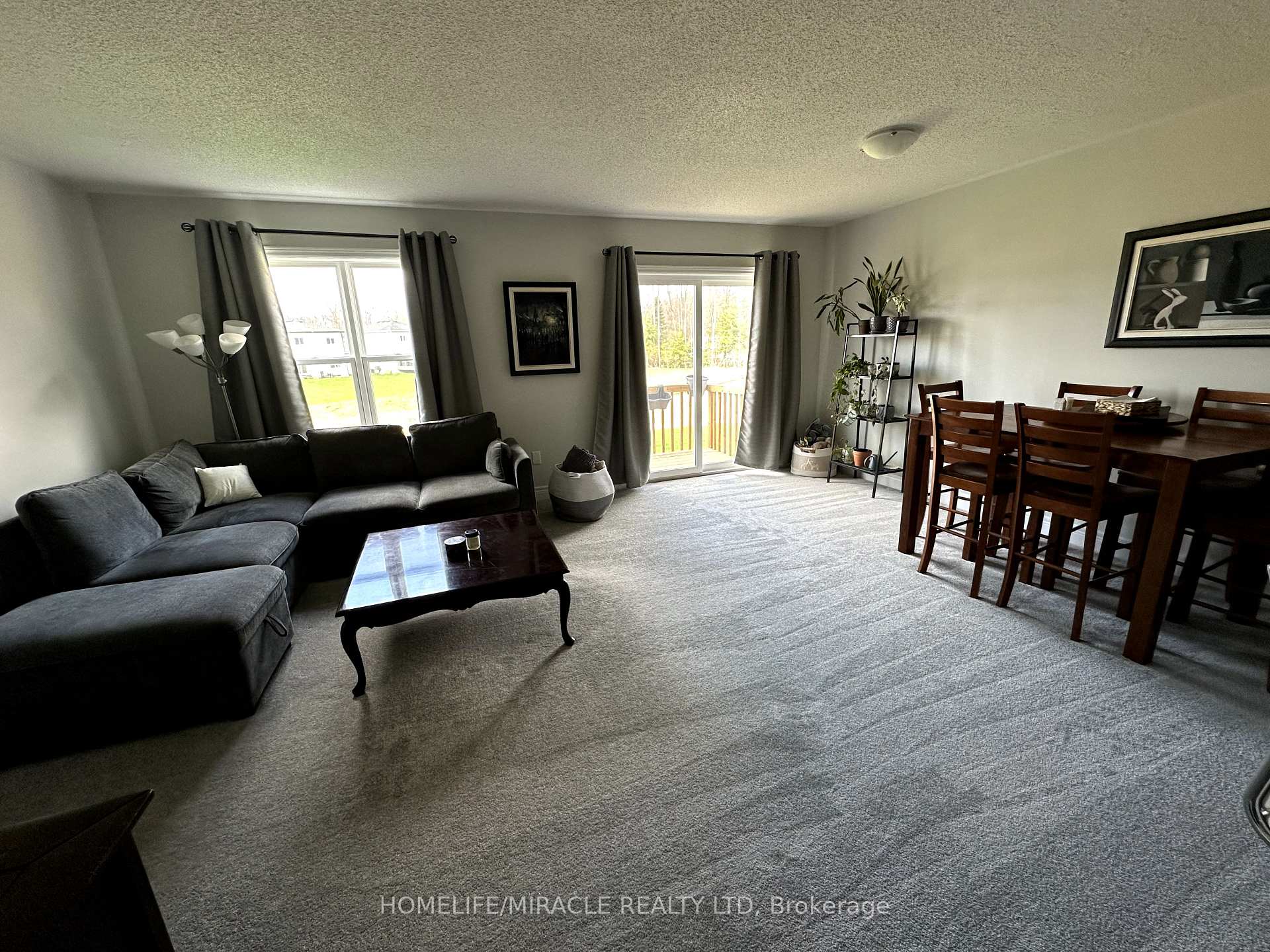 Photo 4 of 300 daffodil Court, Gravenhurst, Muskoka (S) — HOMEH