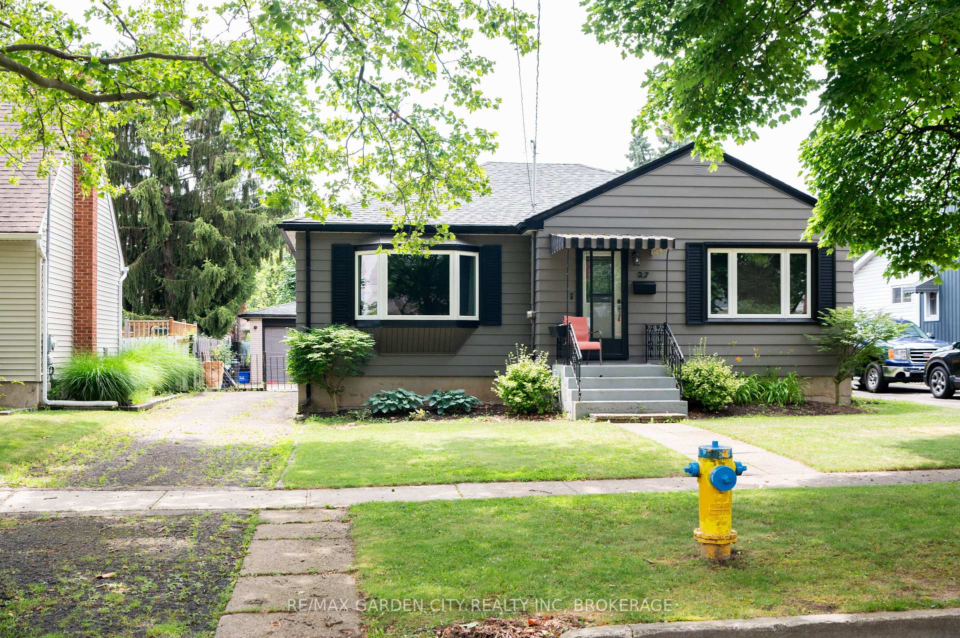 Photo 4 of 37 Mcdonald Avenue, Thorold, Thorold Downtown — HOMEH