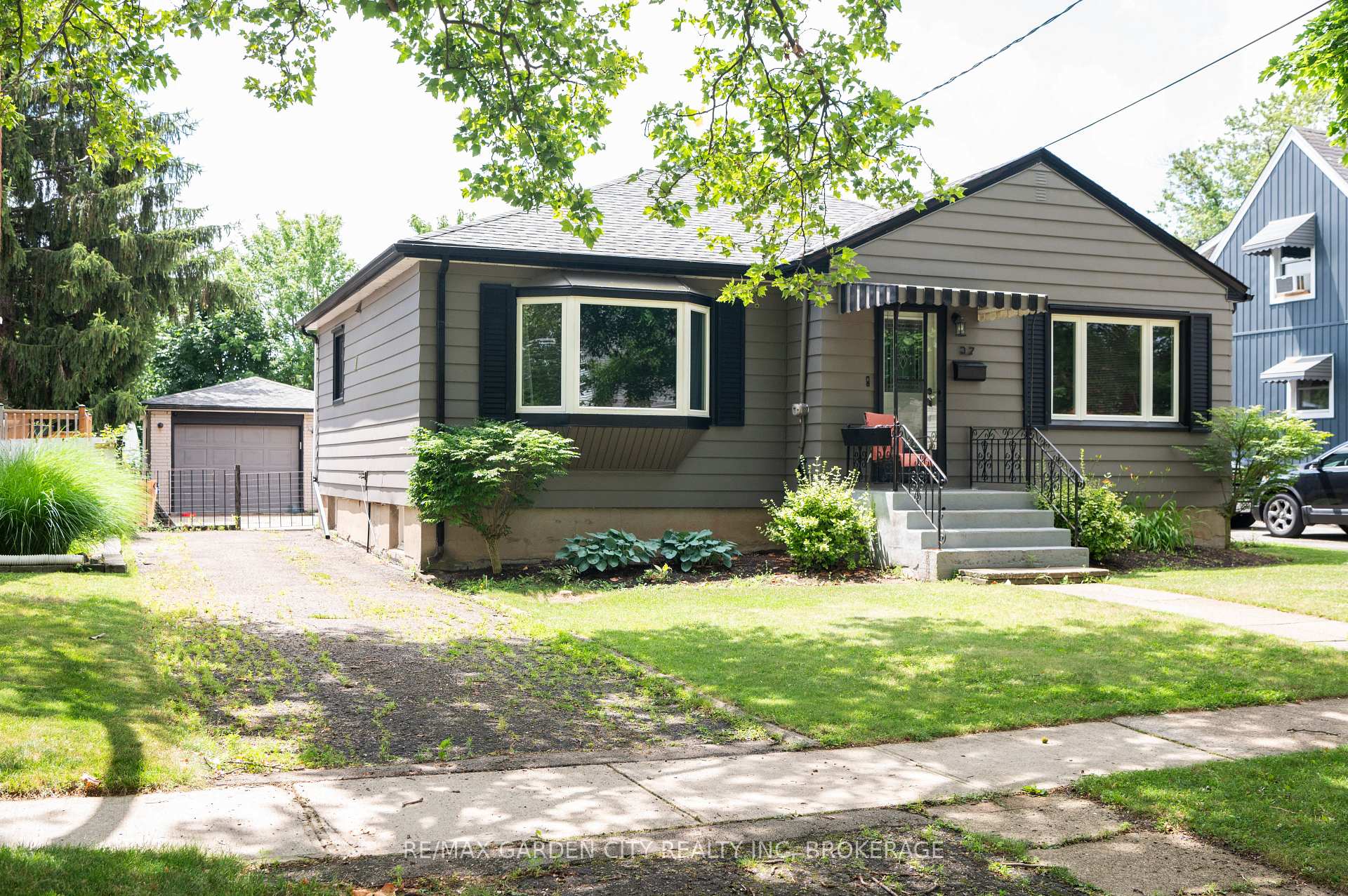 Photo 31 of 37 Mcdonald Avenue, Thorold, Thorold Downtown — HOMEH