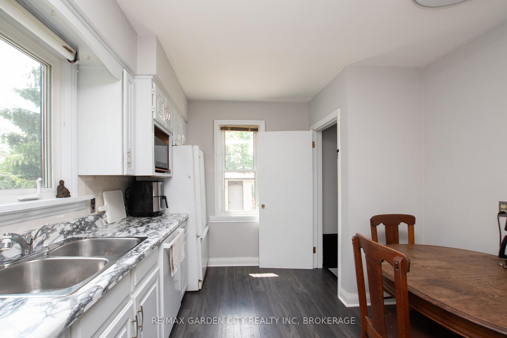 Photo 7 of 37 Mcdonald Avenue, Thorold, Thorold Downtown — HOMEH