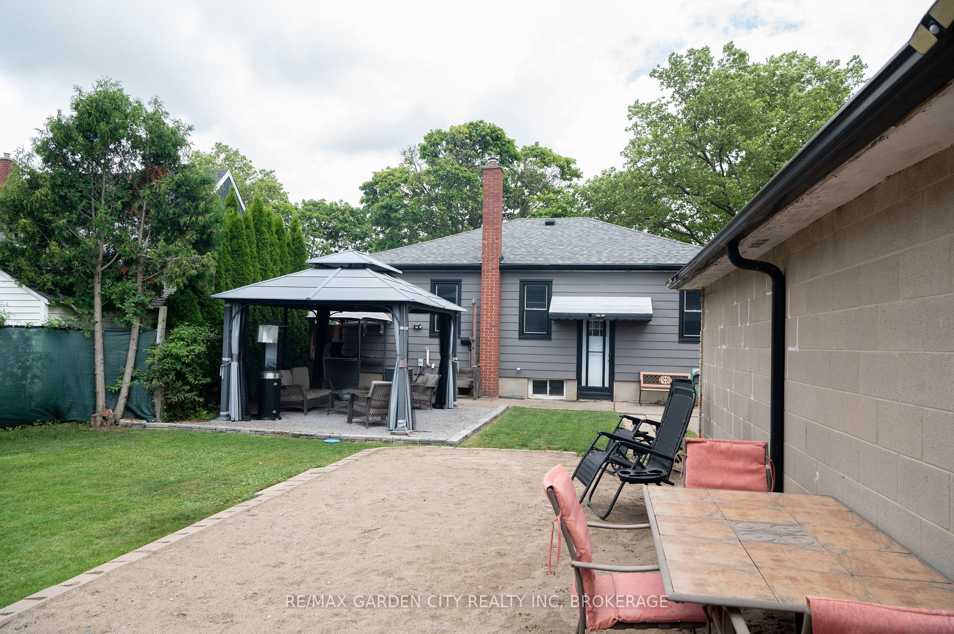 Photo 25 of 37 Mcdonald Avenue, Thorold, Thorold Downtown — HOMEH