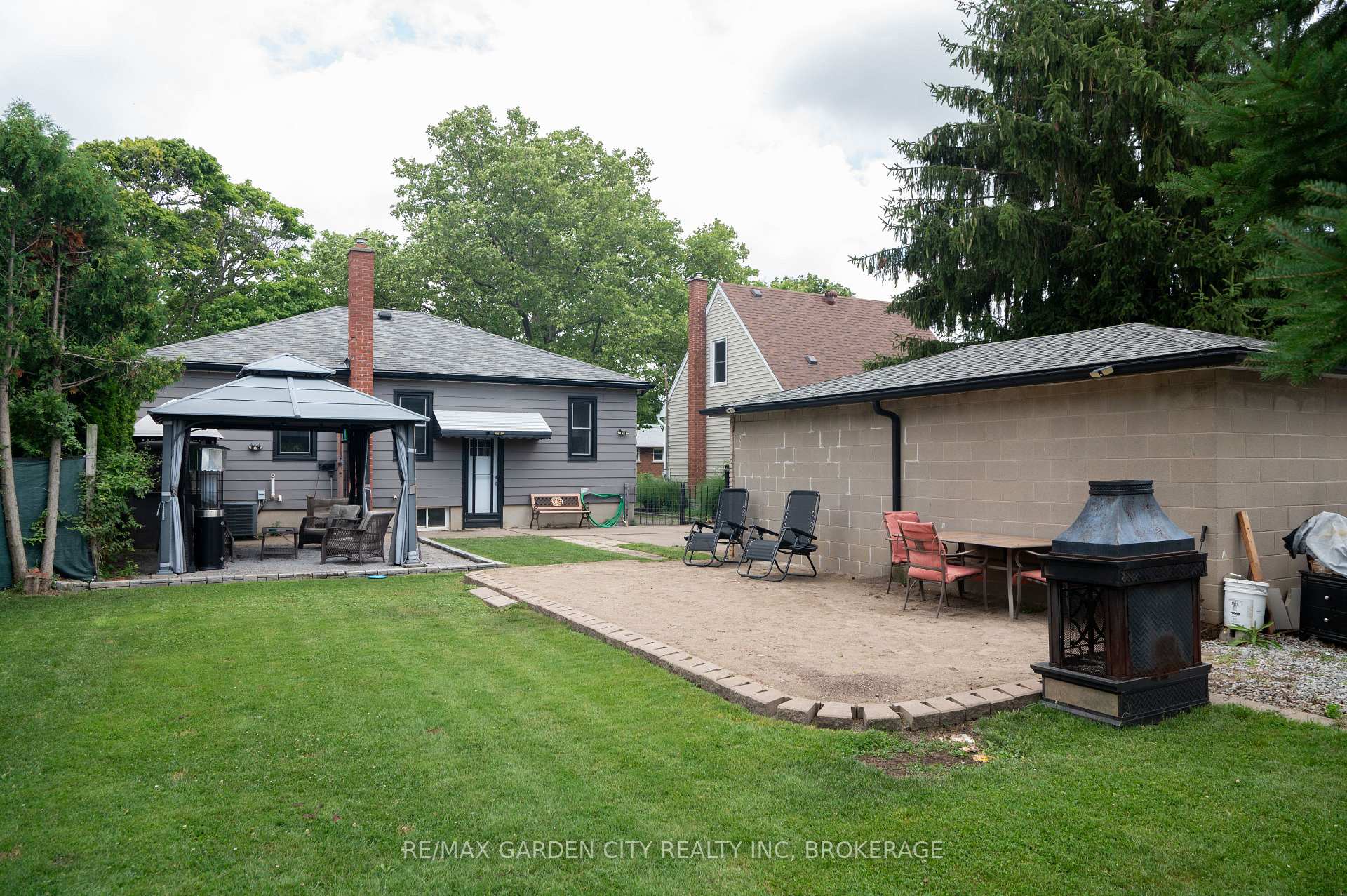 Photo 24 of 37 Mcdonald Avenue, Thorold, Thorold Downtown — HOMEH