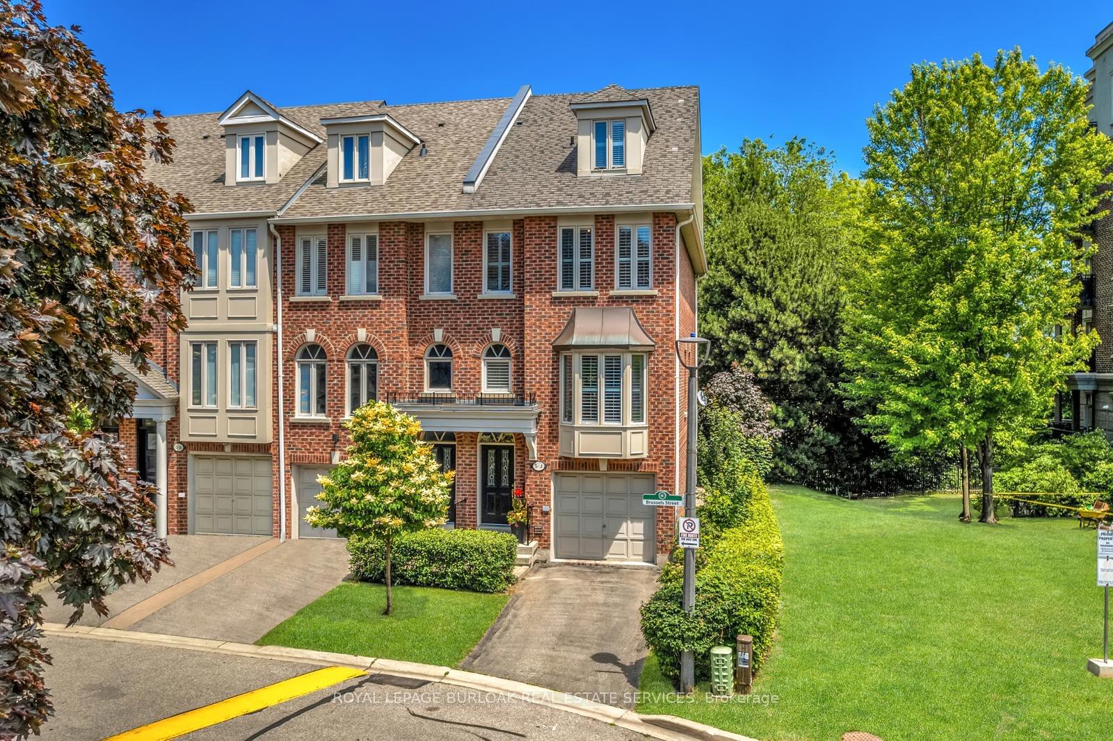 Photo 3 of 5J Brussels Street, Etobicoke, Stonegate-Queensway — HOMEH