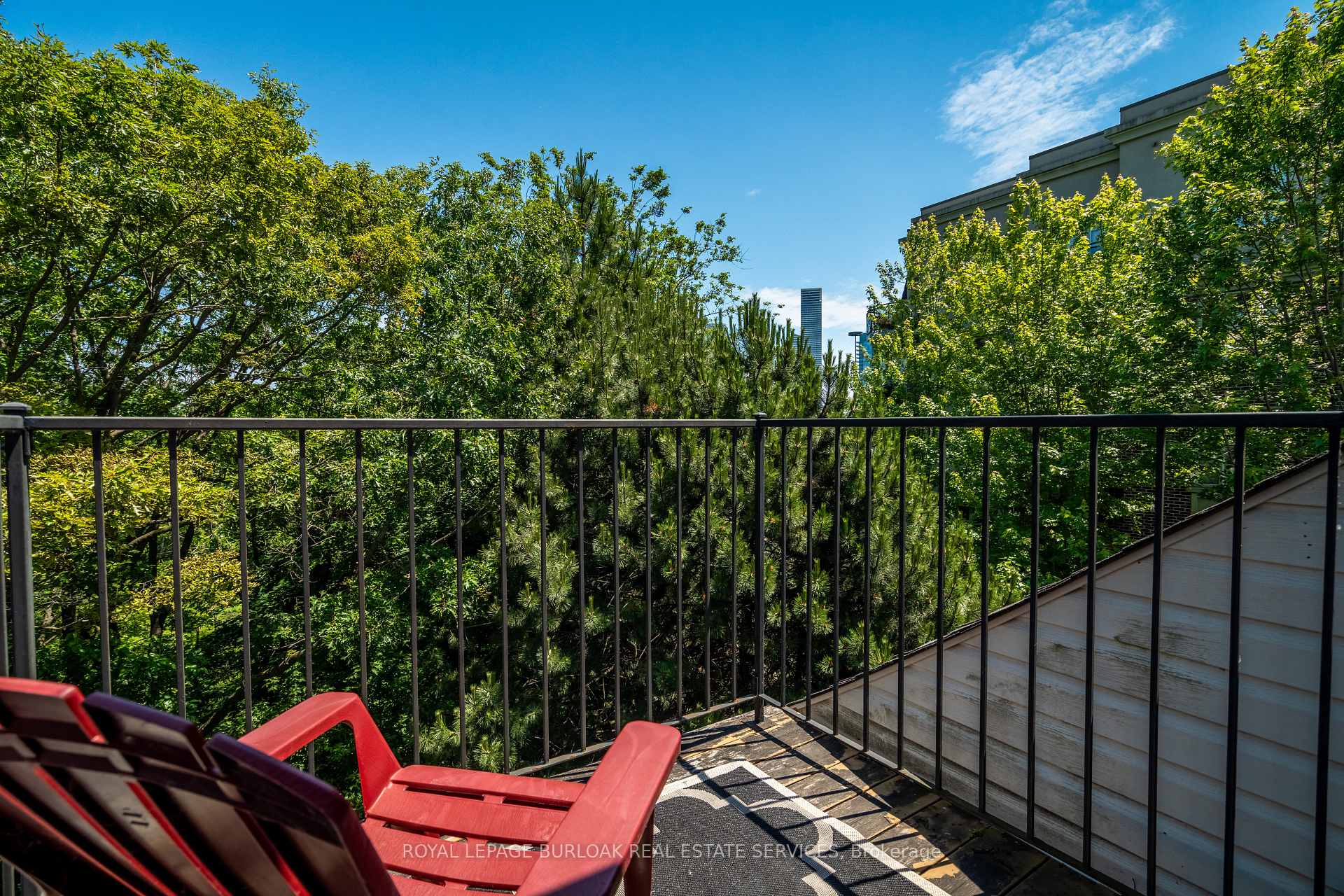 Photo 32 of 5J Brussels Street, Etobicoke, Stonegate-Queensway — HOMEH