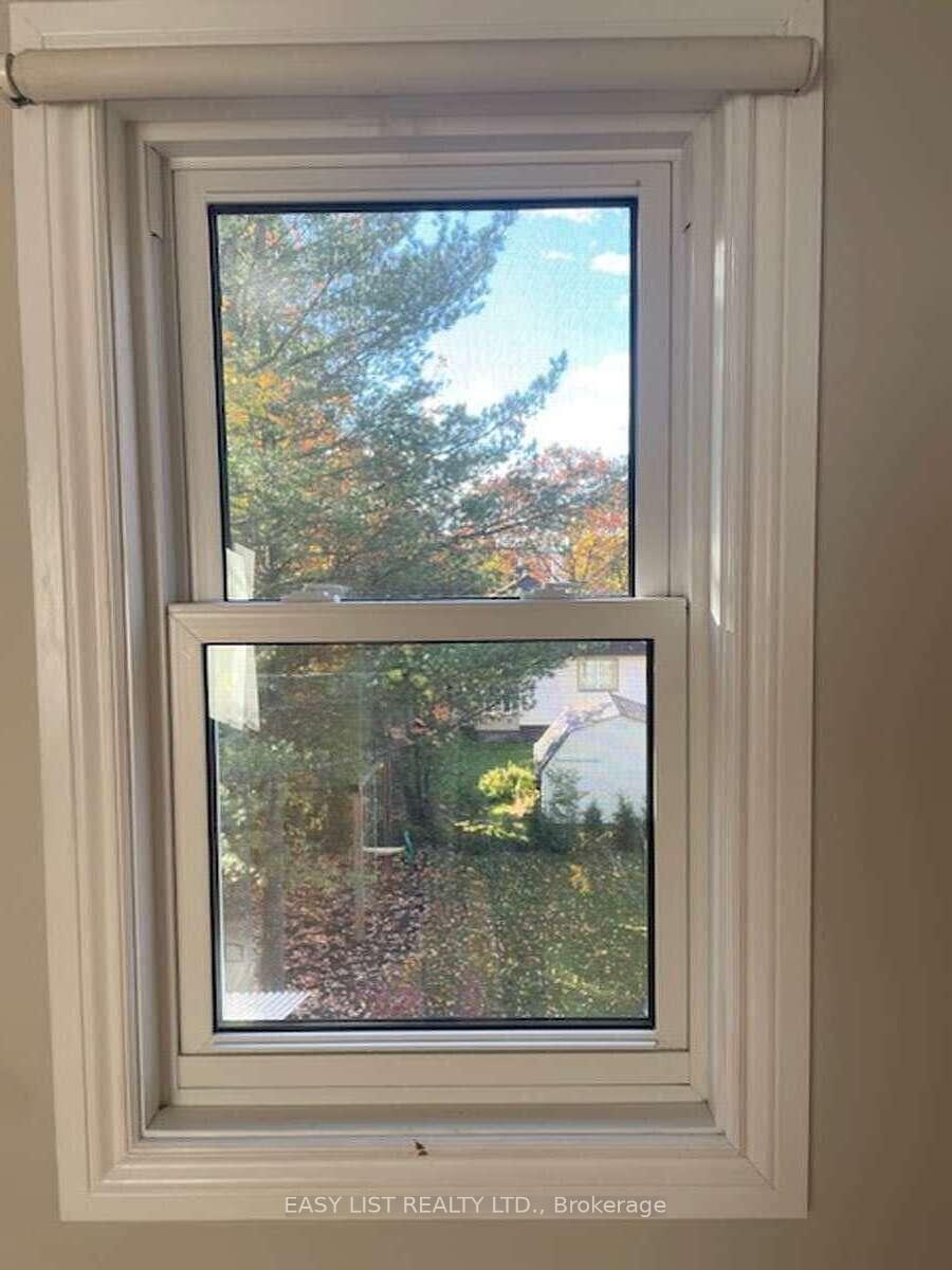 Photo 3 of 79 Ontario Avenue, Sault Ste Marie — HOMEH