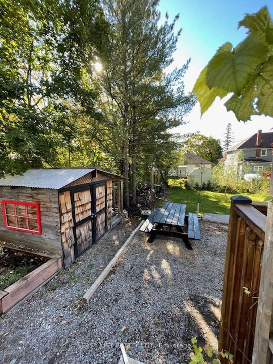 Photo 17 of 79 Ontario Avenue, Sault Ste Marie — HOMEH