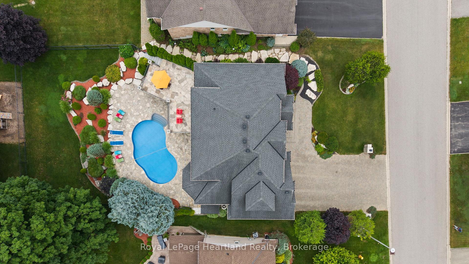 Photo 2 of 169 Park Drive, North Huron, Wingham — HOMEH