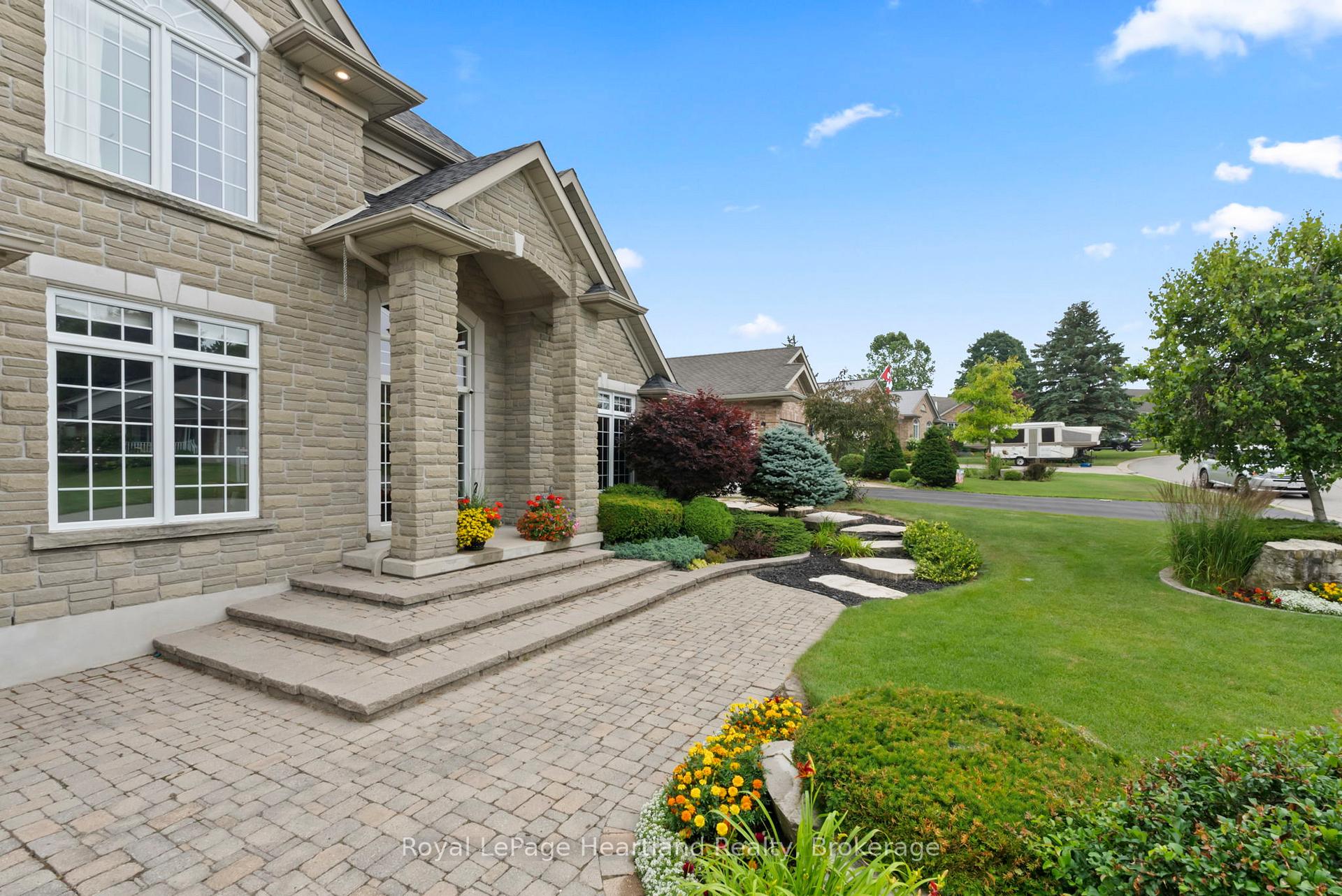 Photo 3 of 169 Park Drive, North Huron, Wingham — HOMEH