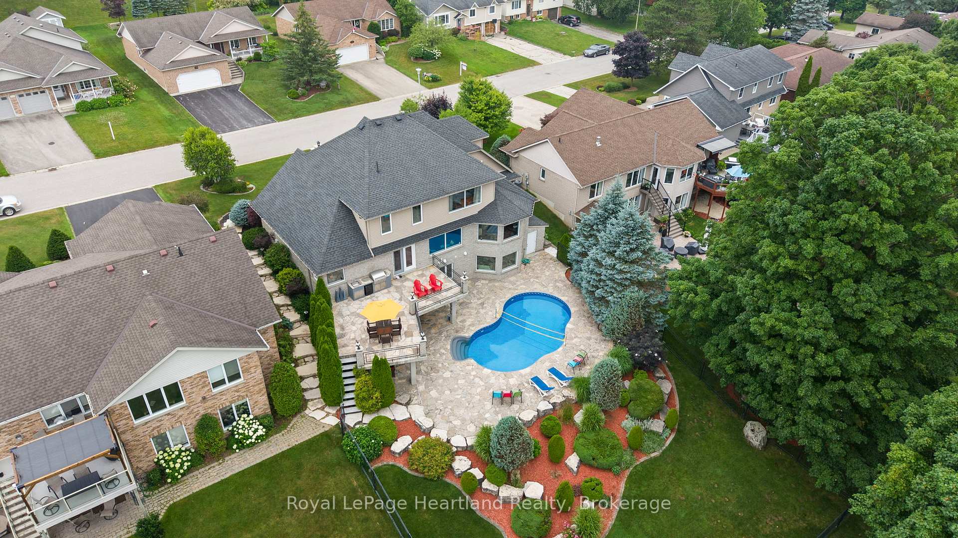 Photo 42 of 169 Park Drive, North Huron, Wingham — HOMEH