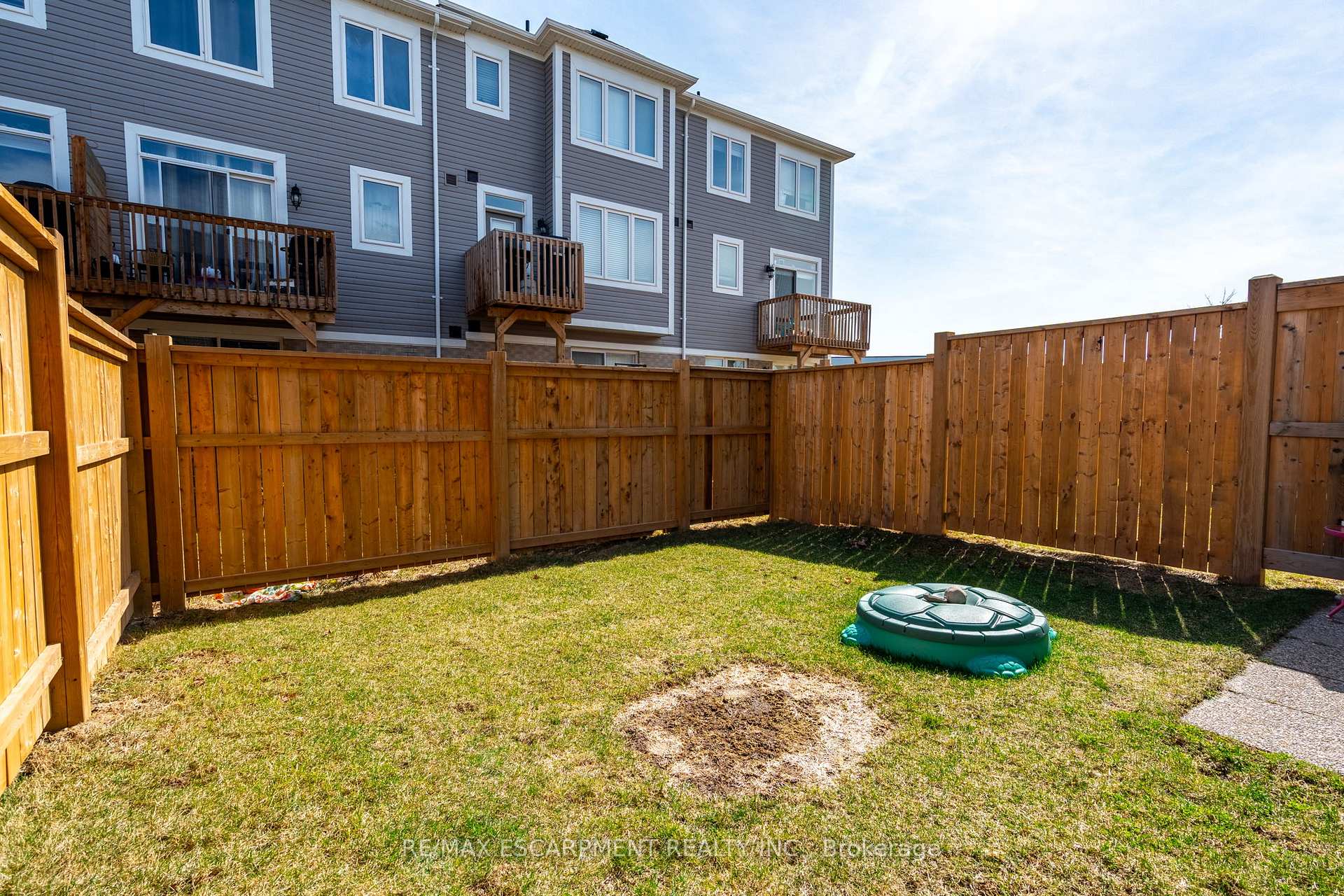 Photo 33 of 66 Pelican Lane, Hamilton, Vincent — HOMEH